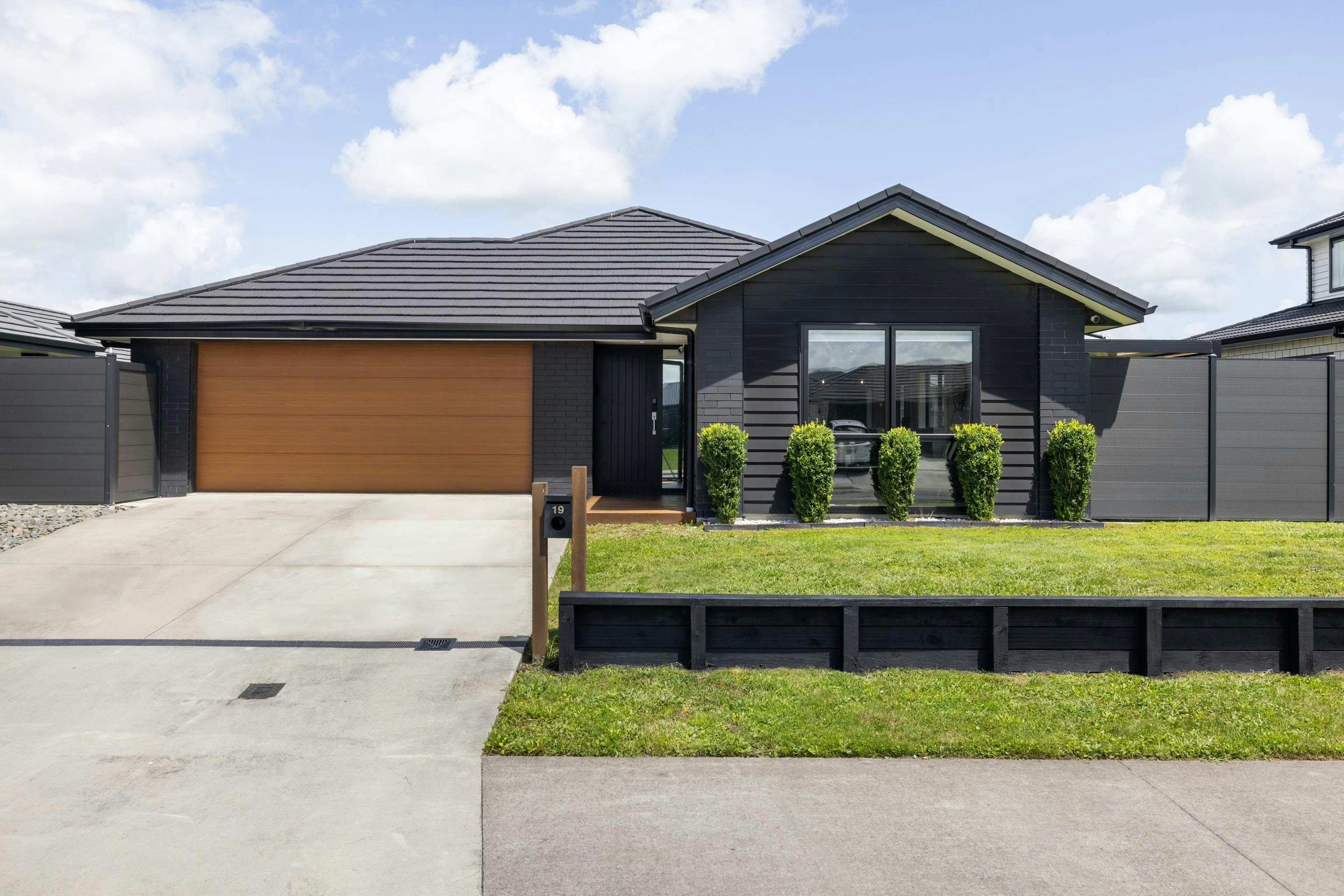 1 print in House SR5 2792