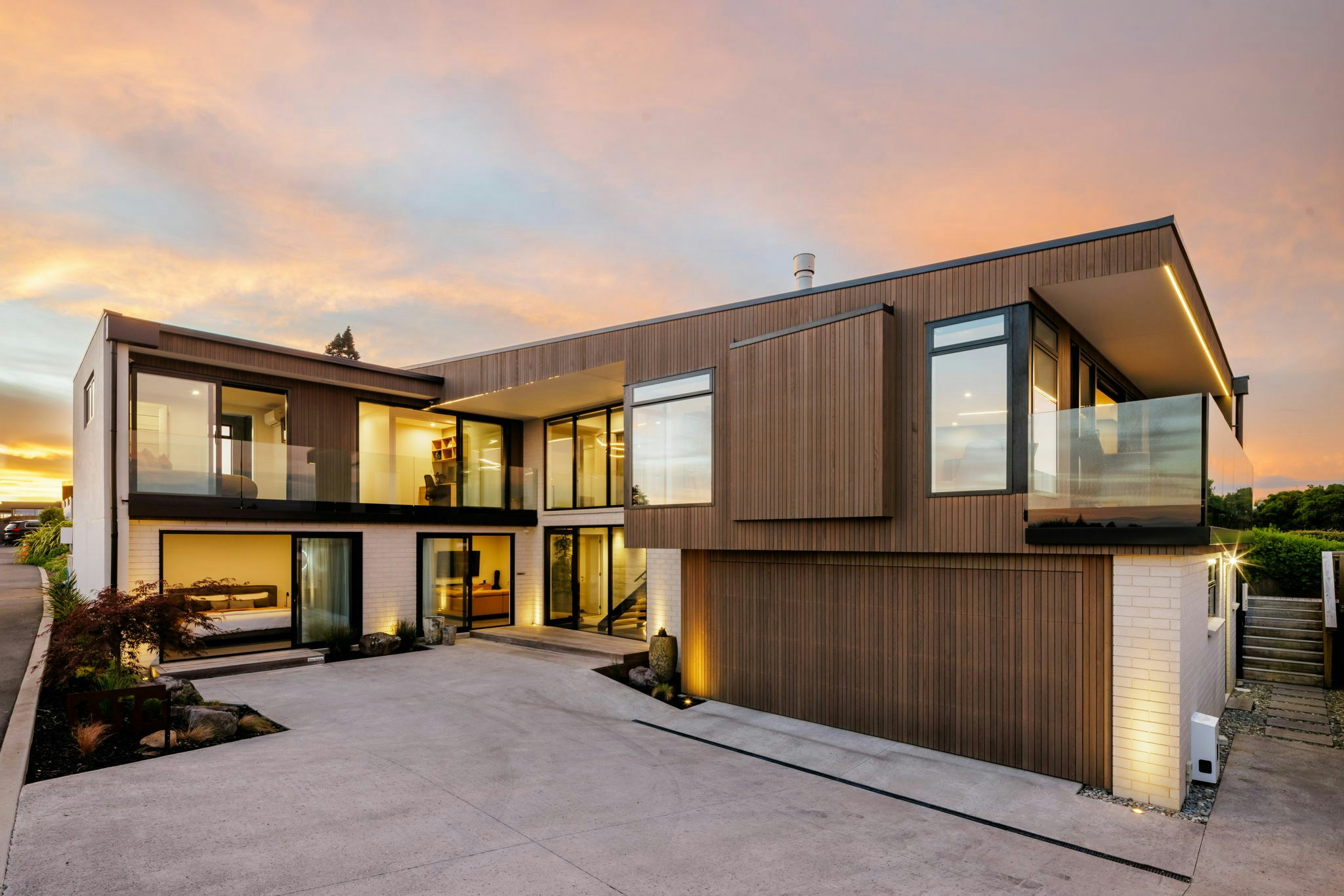 1 web or mls in House AR5 2291