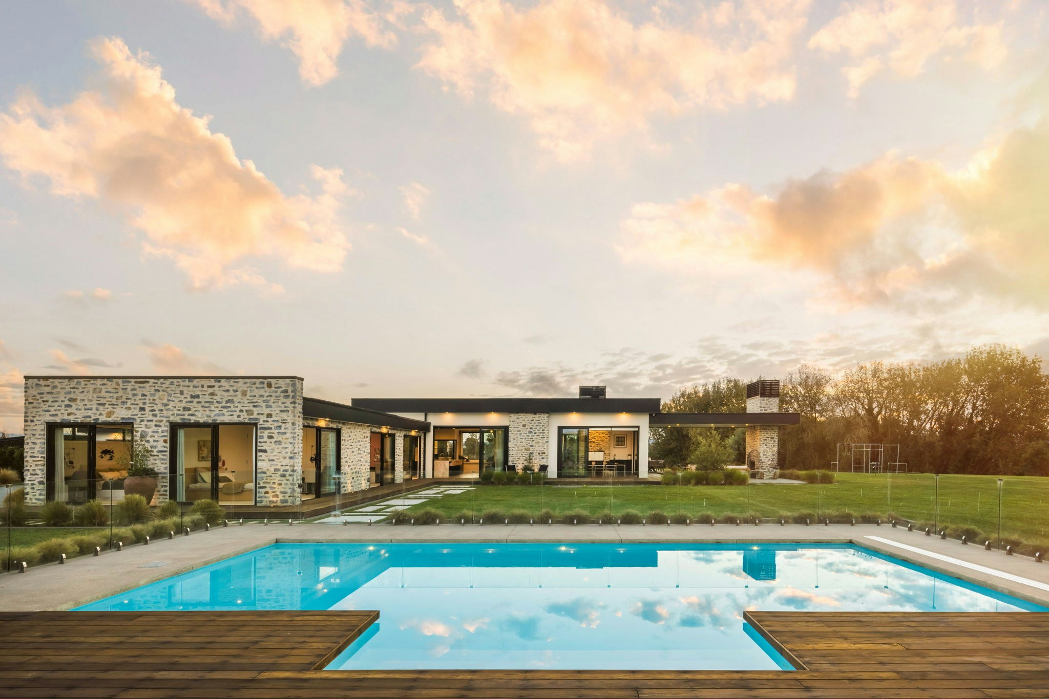 1 web or mls in House AR5 5231