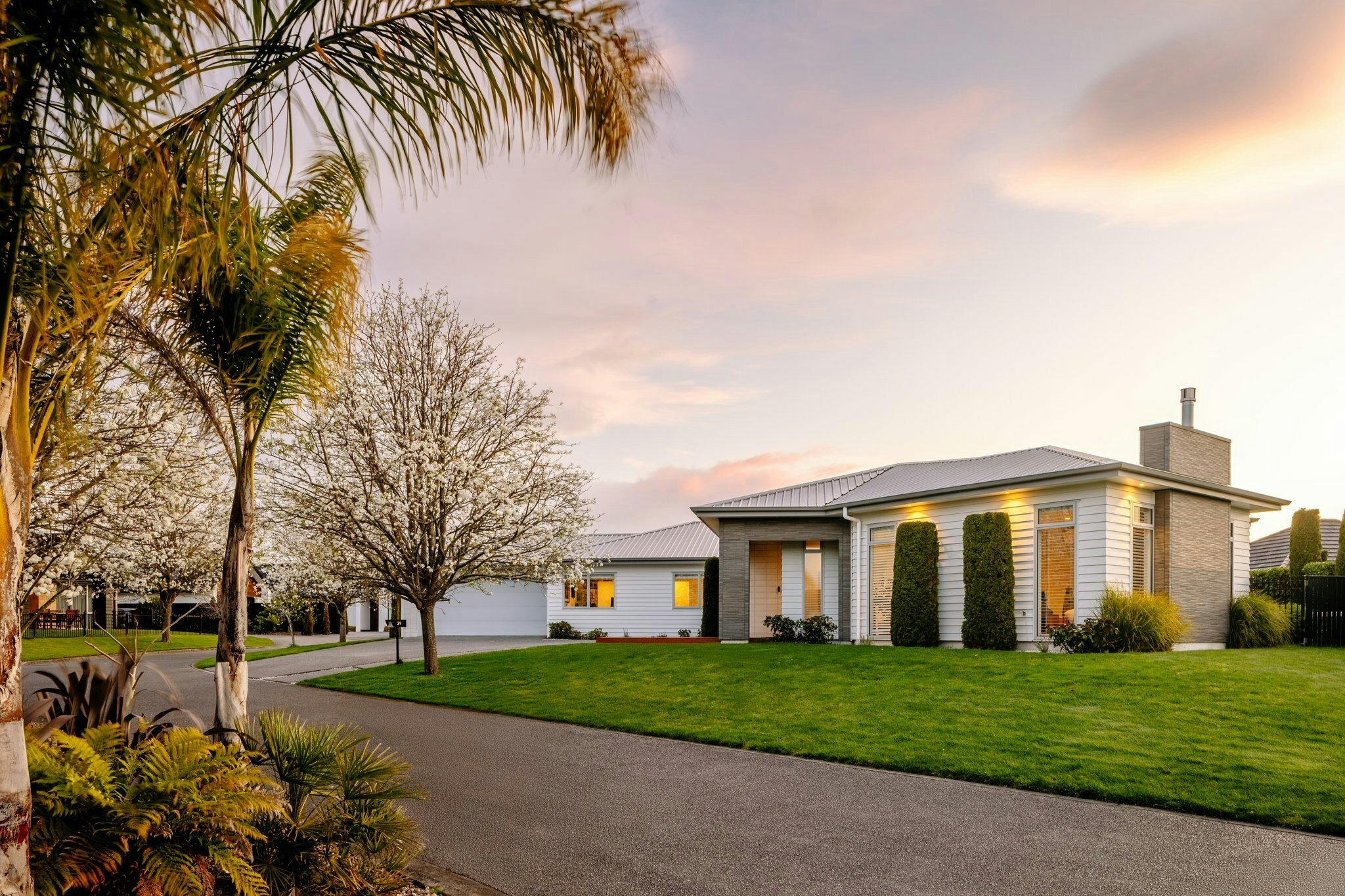 1 web or mls in House AR5 7173