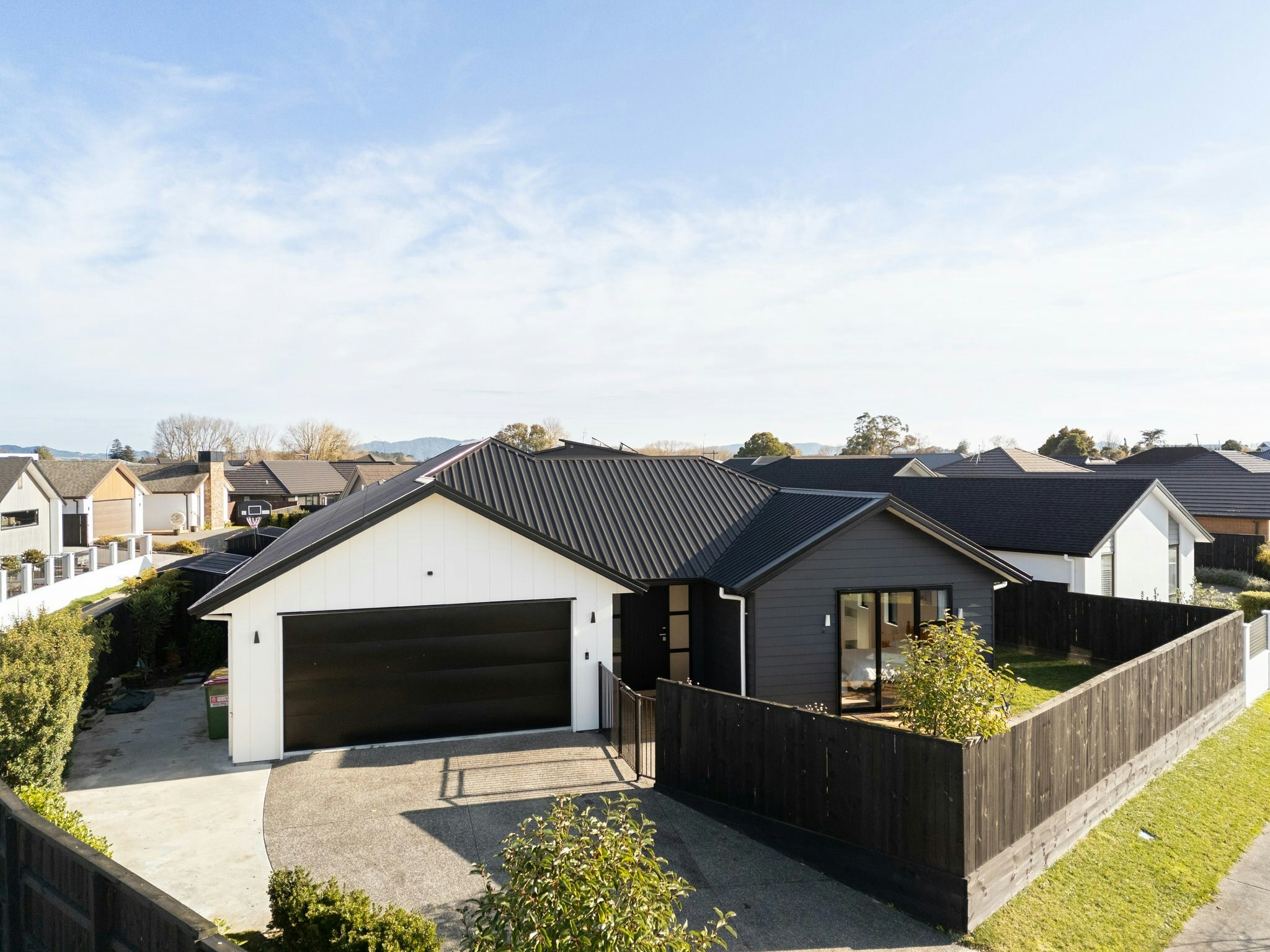 1 web or mls in House DJI 20250708102253 0349 D