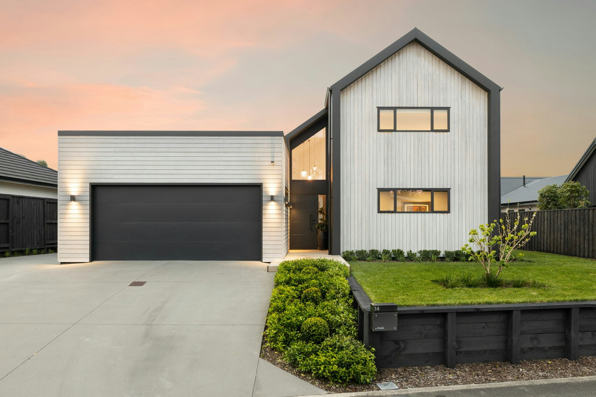 1 web or mls in House SR5 8680