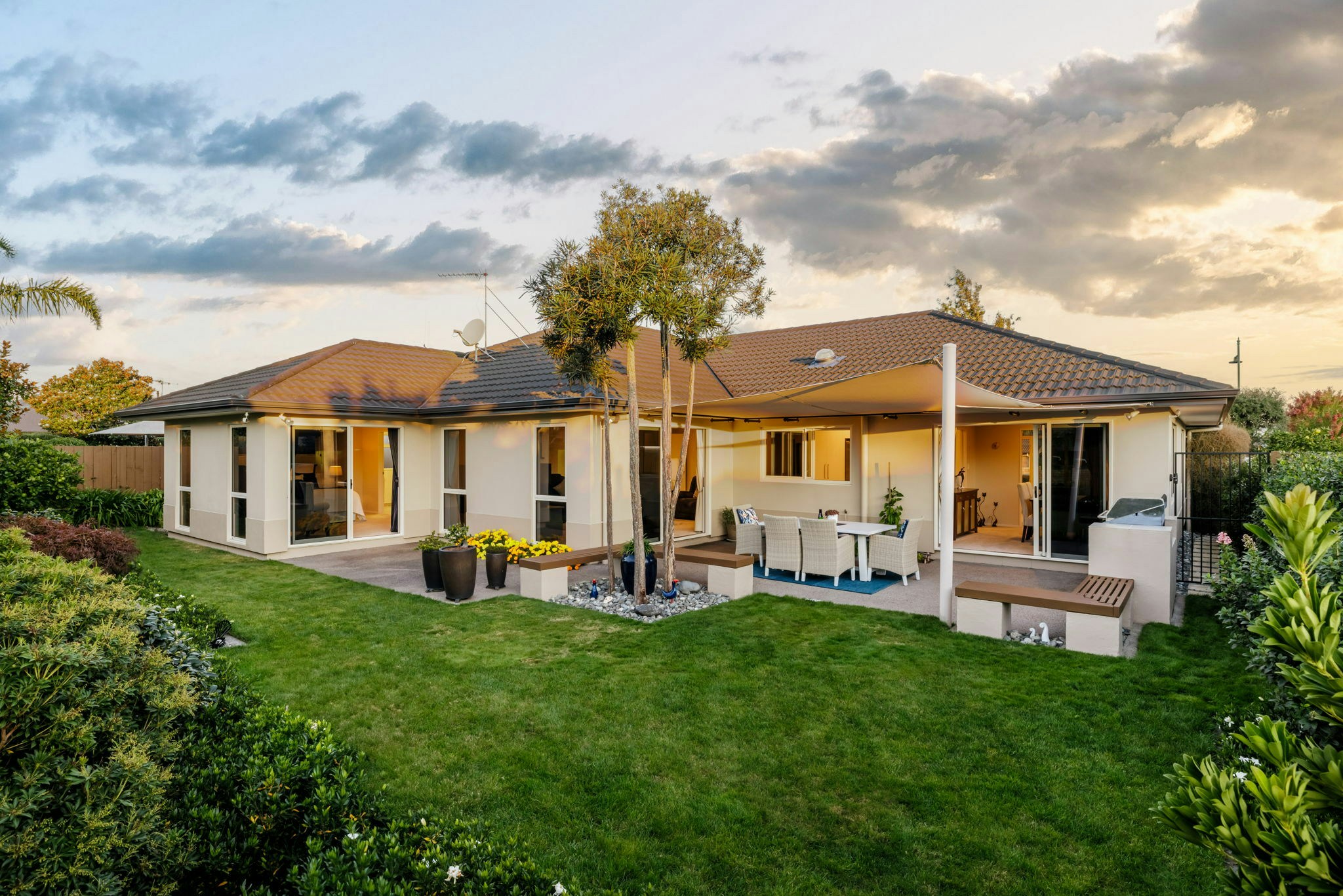 1 web or mls in House SR5 9029