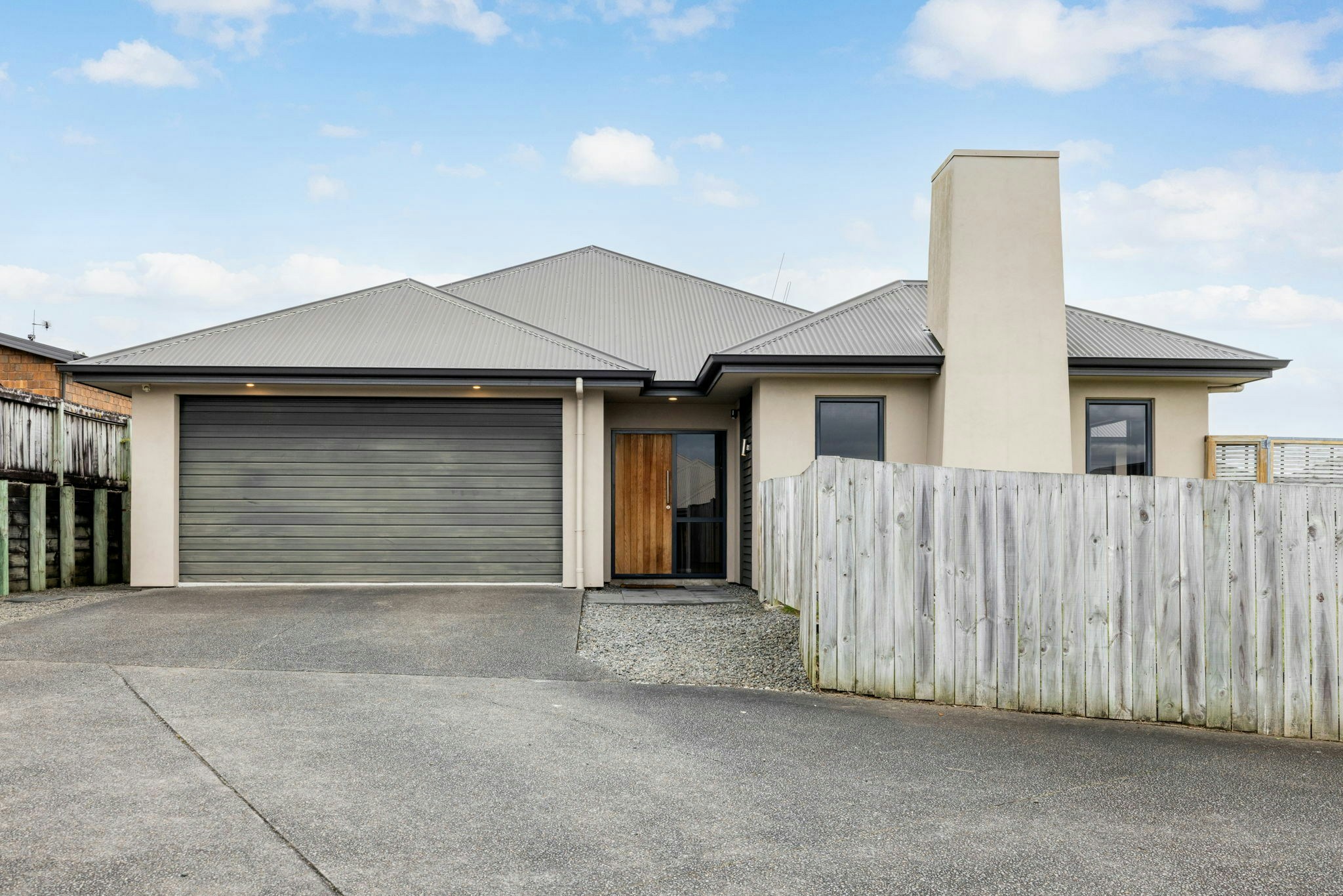 1 web or mls in House SR5 9534