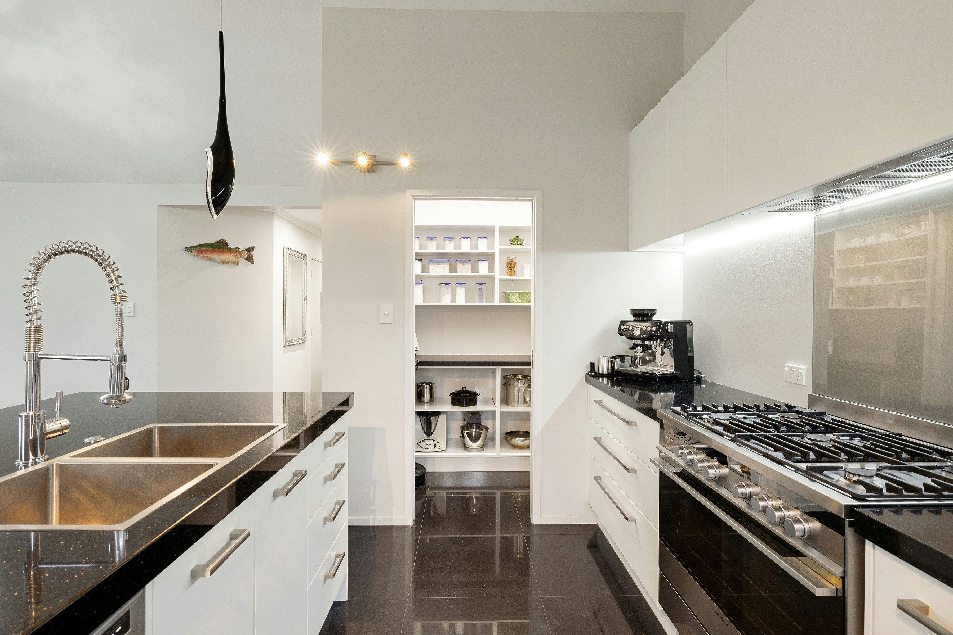 10 EDIT web or mls in House SR5 1127