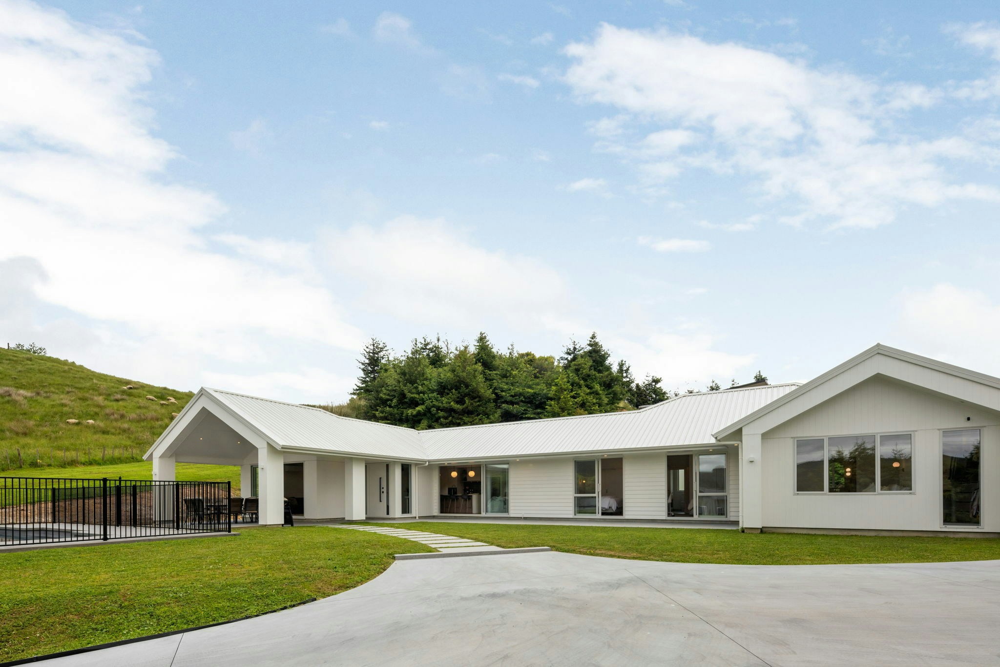 10 web or mls in House AR5 0028