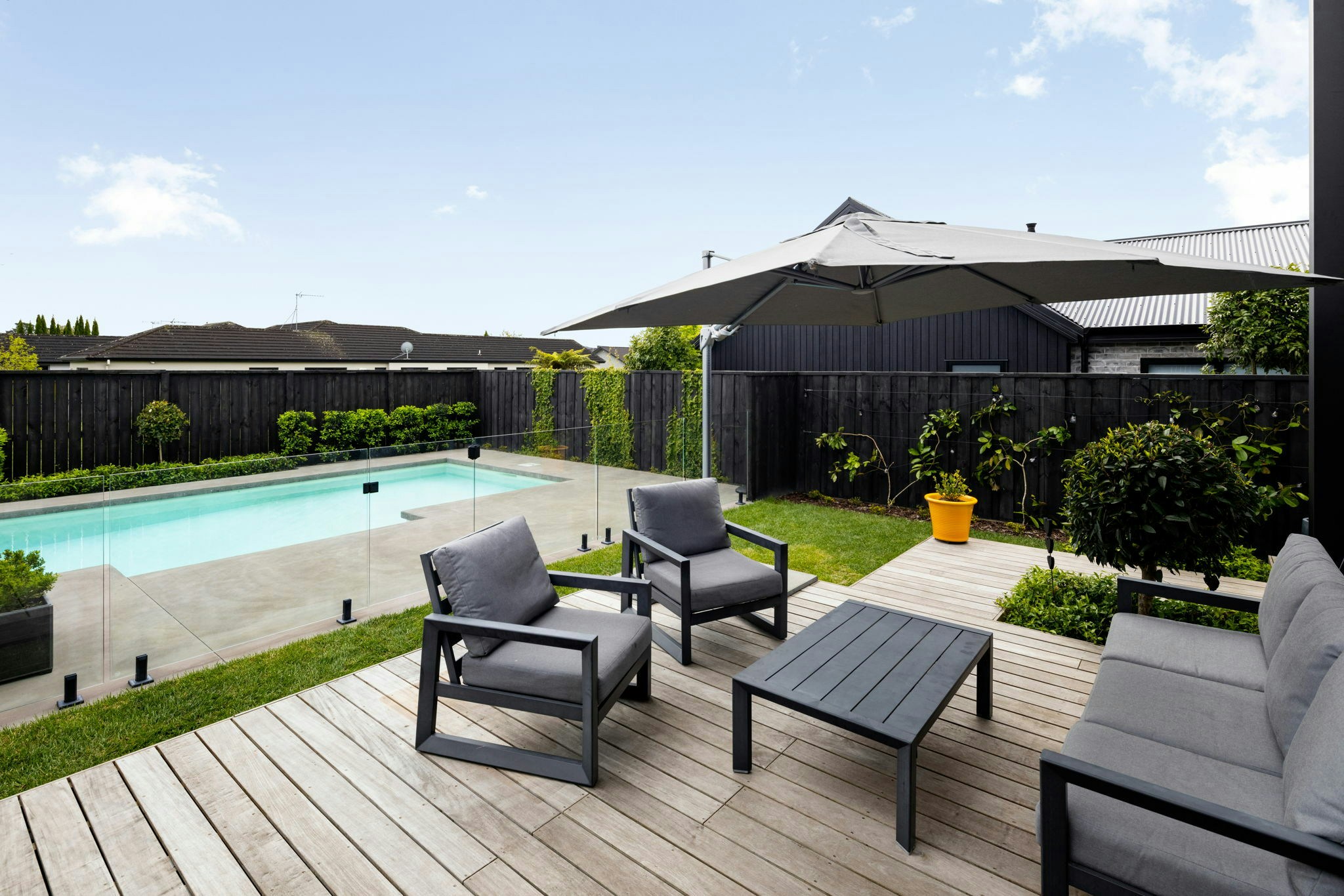 10 web or mls in House AR5 5869