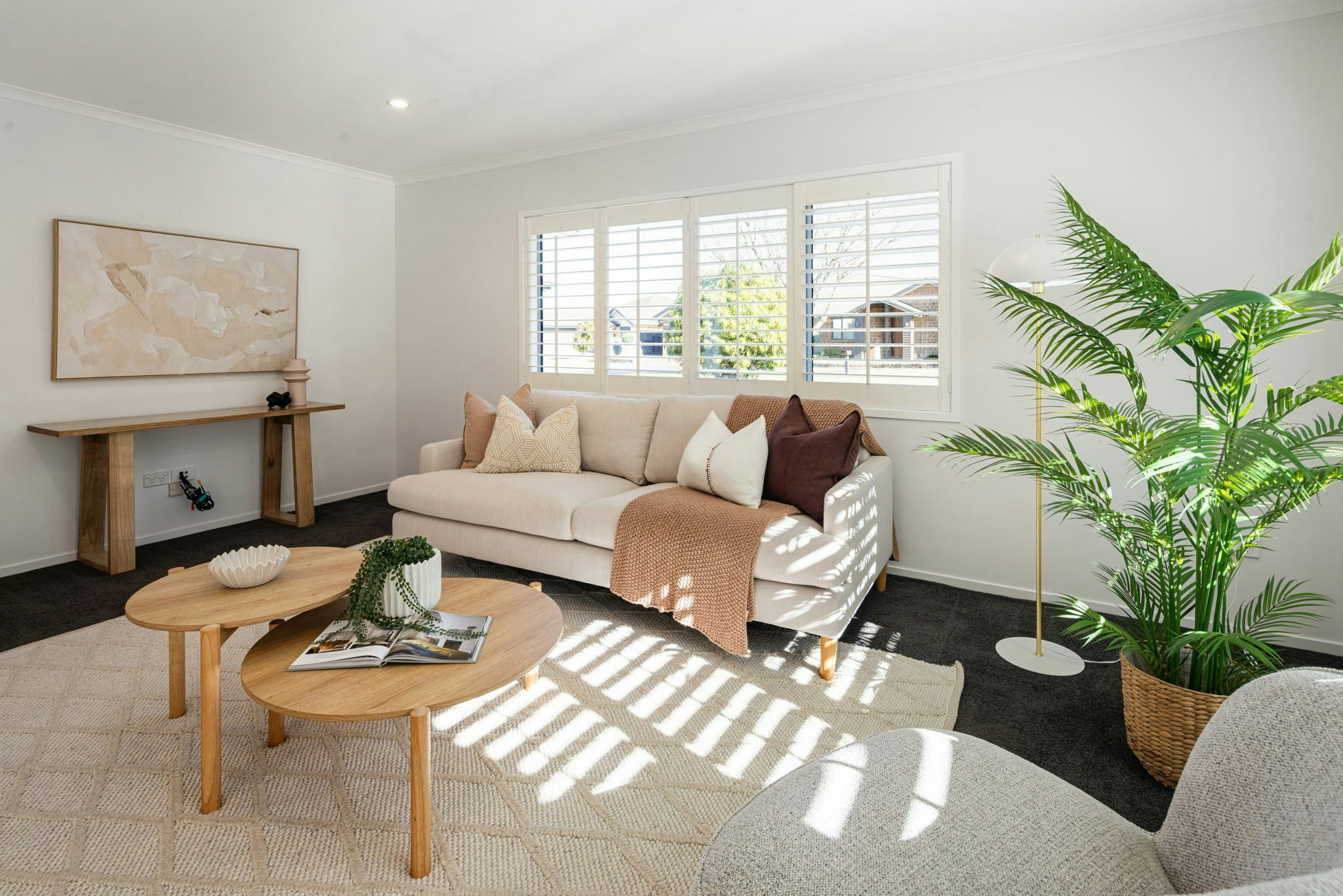 10 web or mls in House AR5 6828