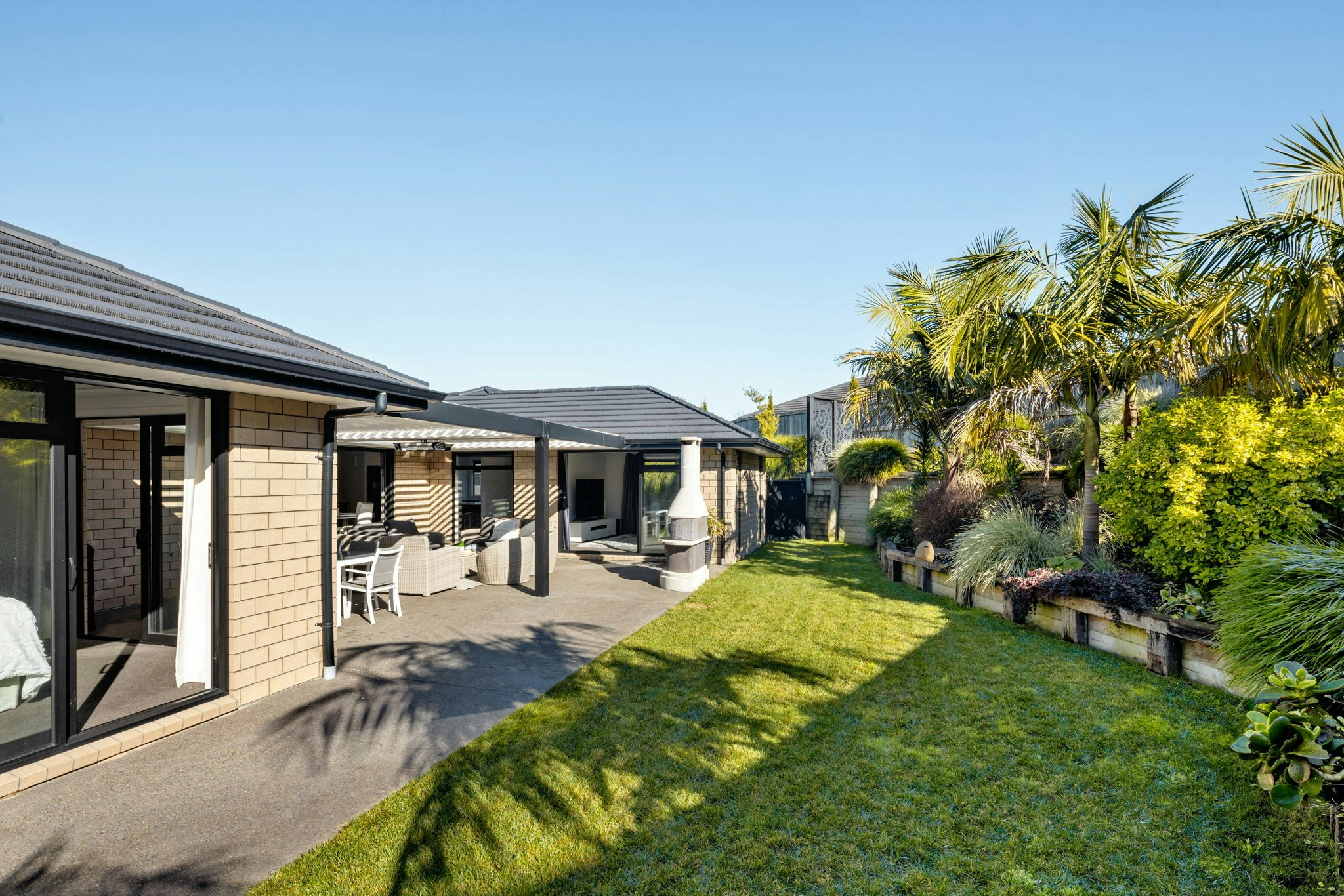 10 web or mls in House AR5 9892