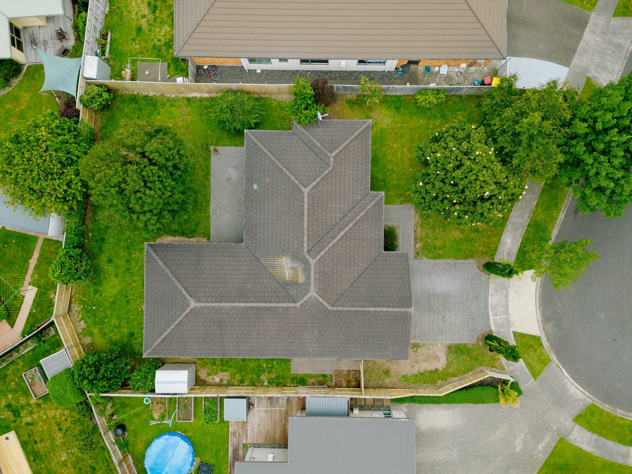 10 web or mls in House DJI 0453