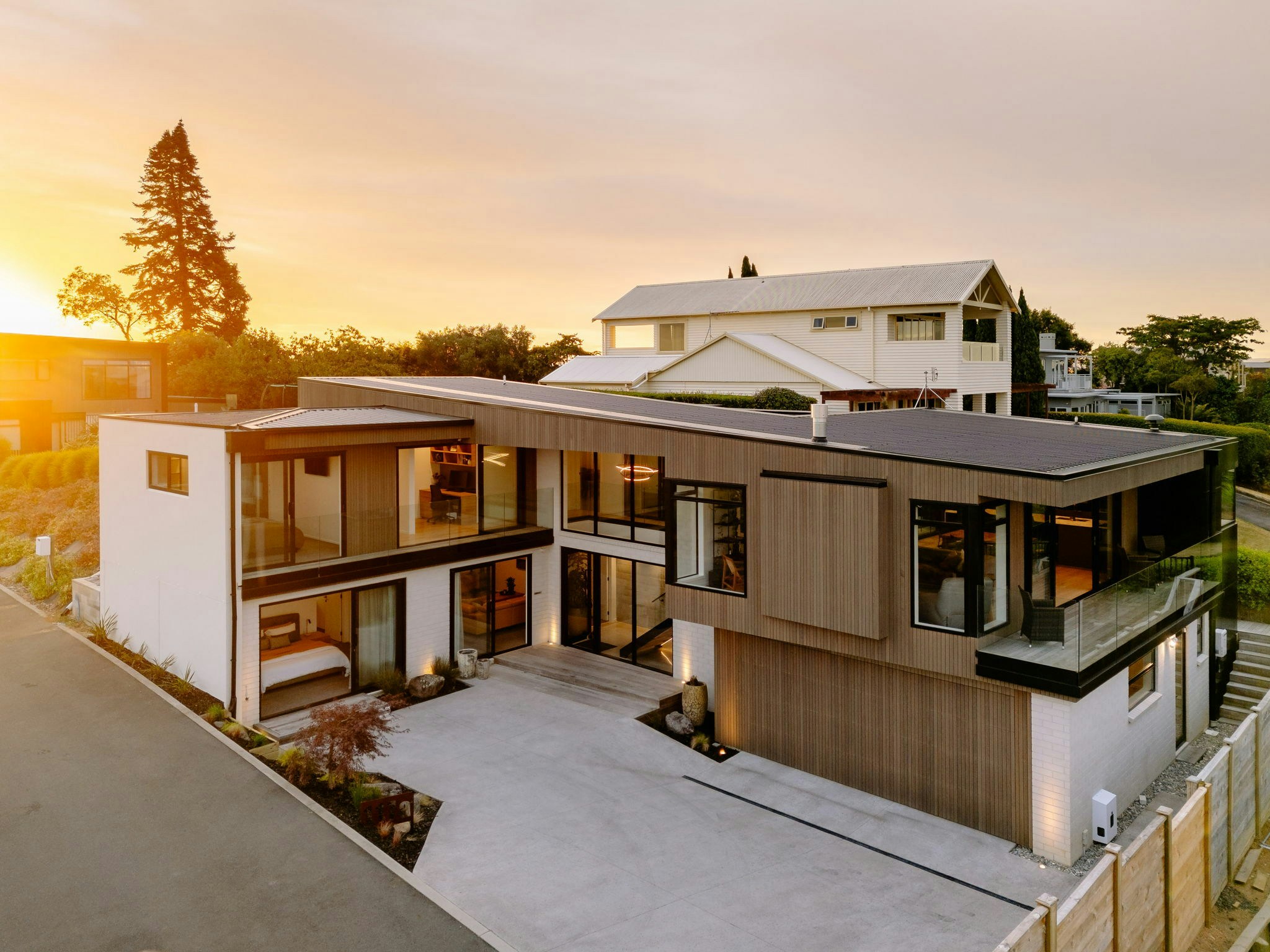 10 web or mls in House DJI 20250220195906 0923 D