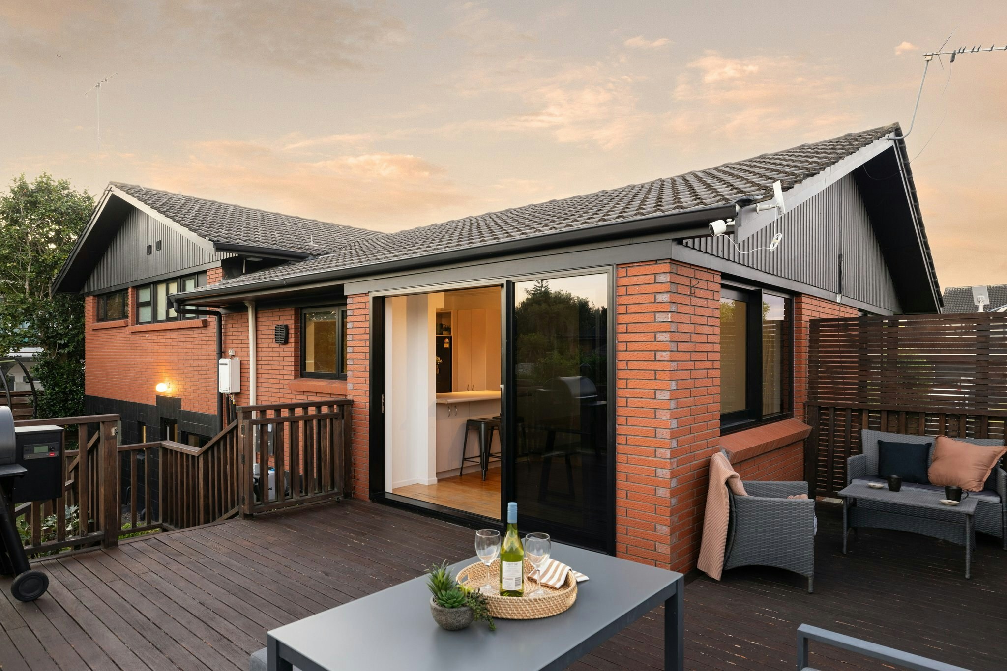 10 web or mls in House SR5 5985