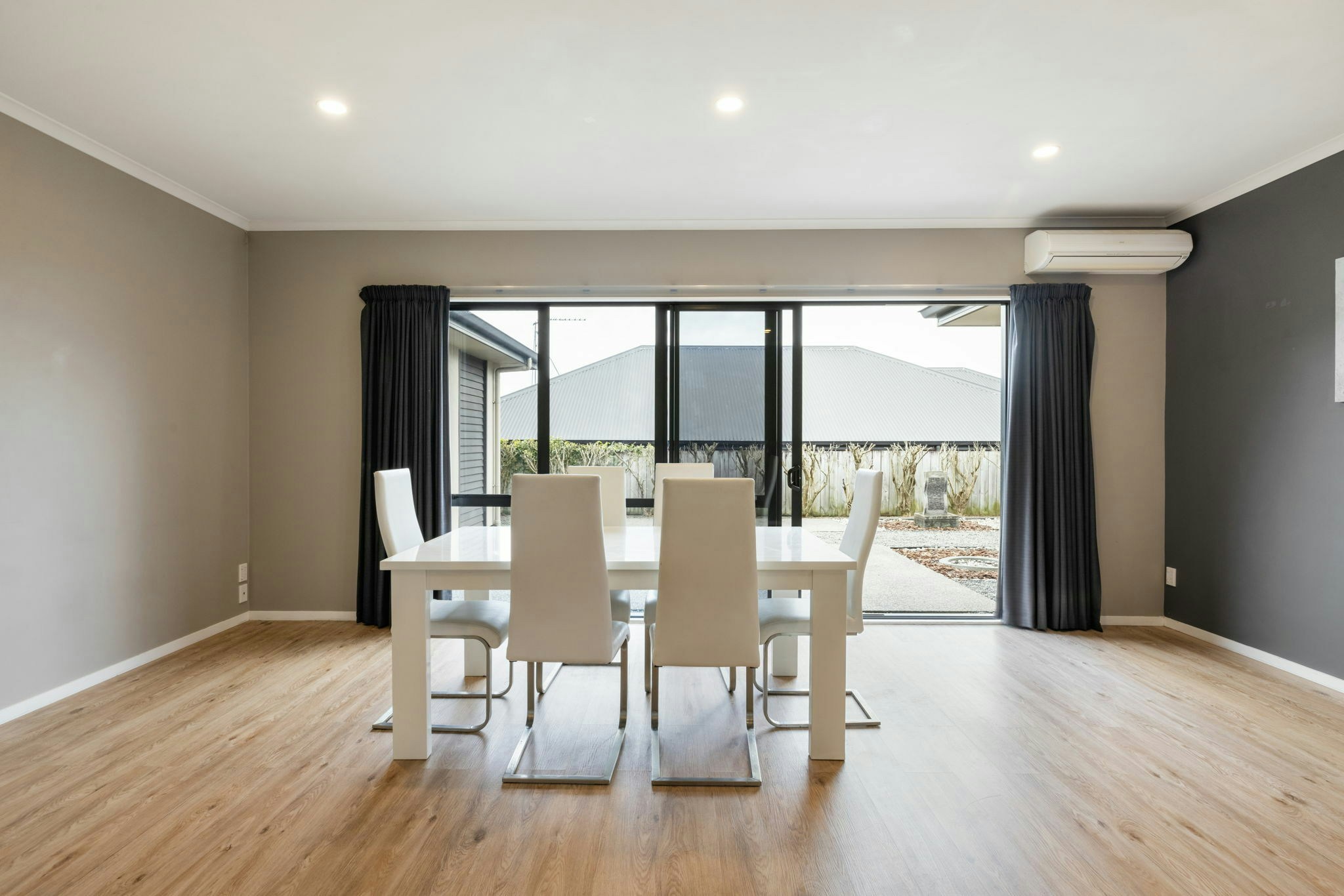 10 web or mls in House SR5 9448