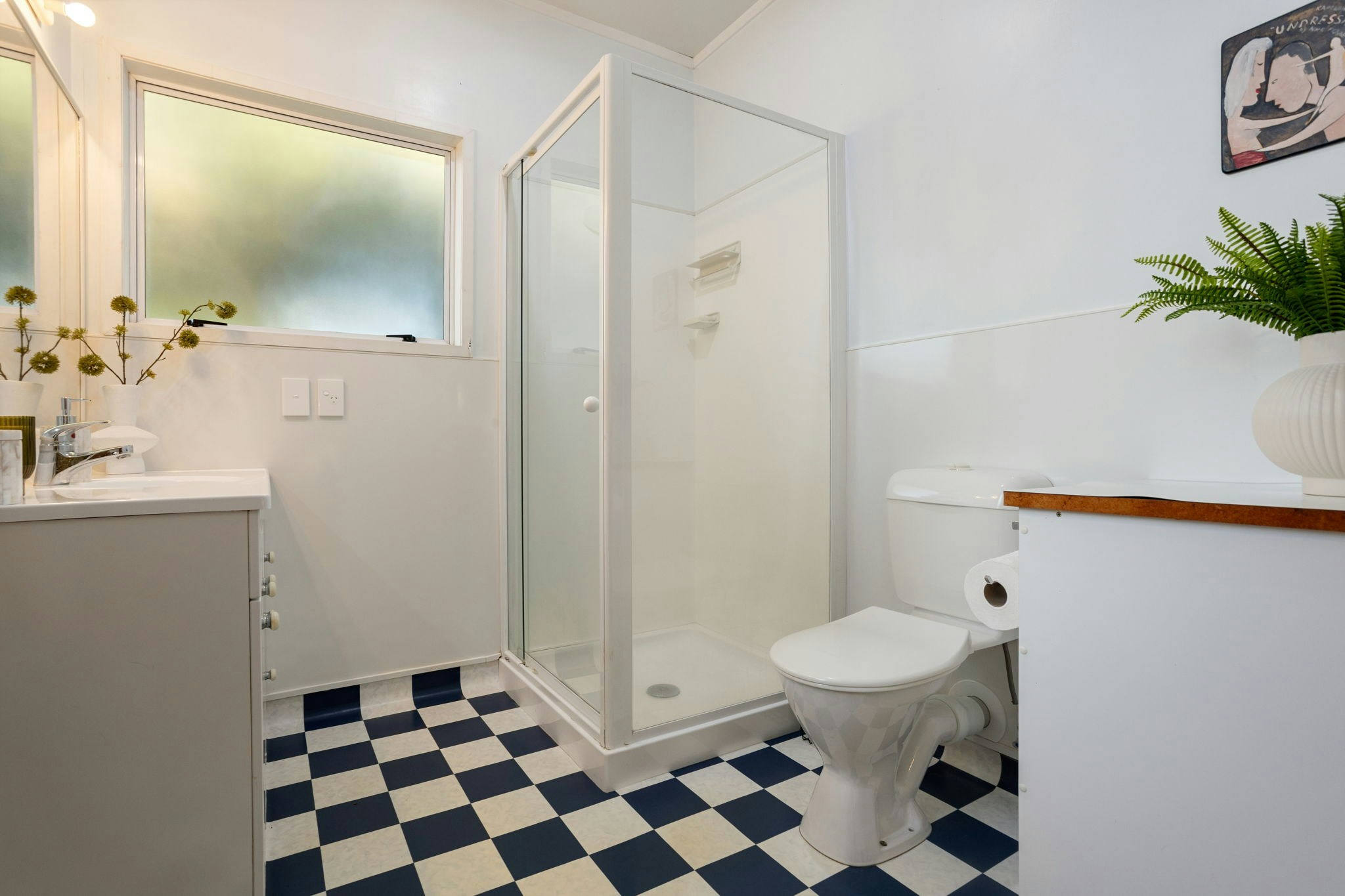 10 web or mls in House SR6 3068