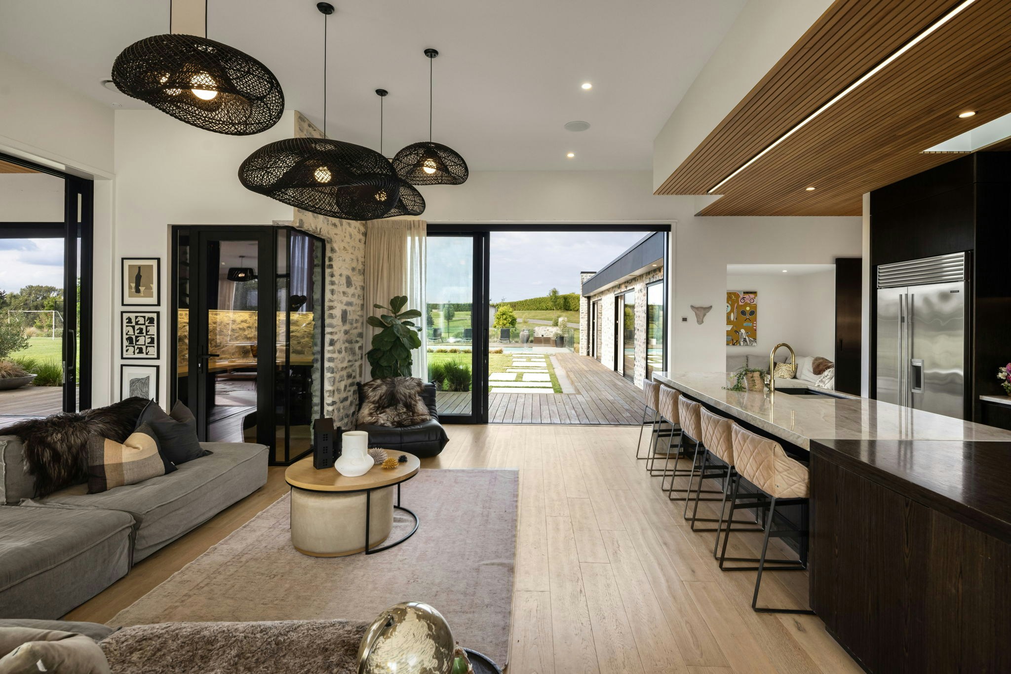 102 web or mls in House AR5 4809