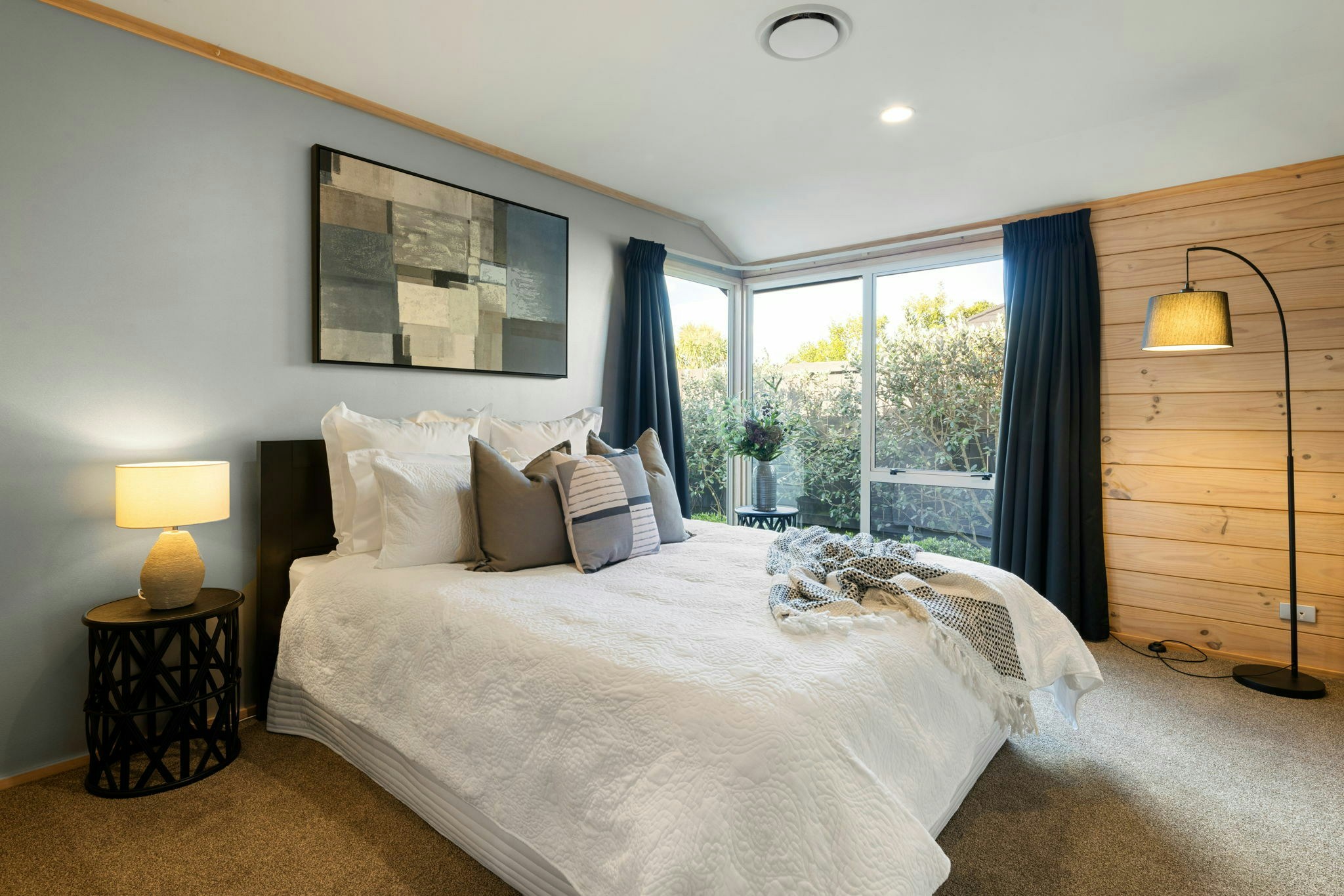 102 web or mls in House AR5 5456