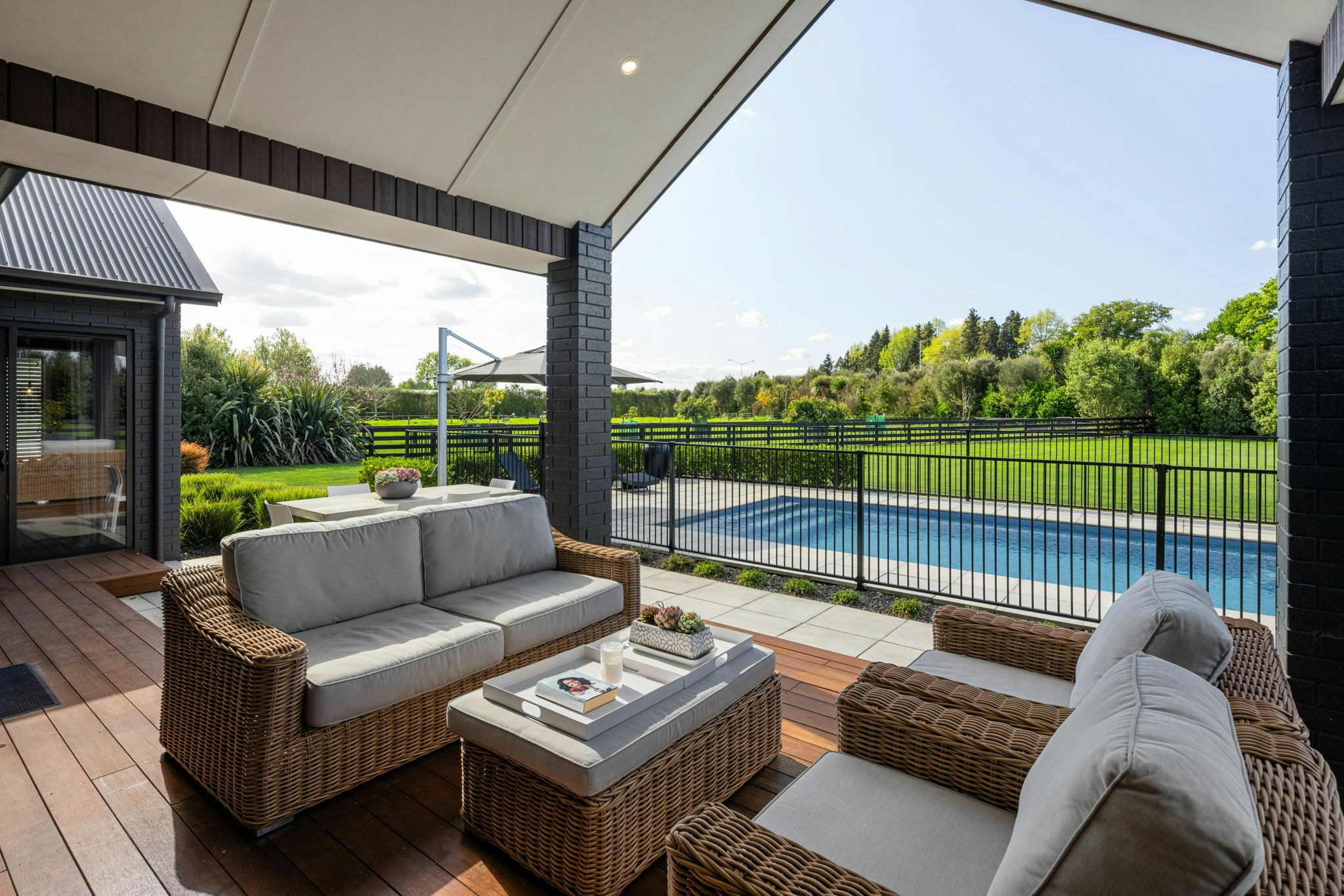 102 web or mls in House AR5 5620