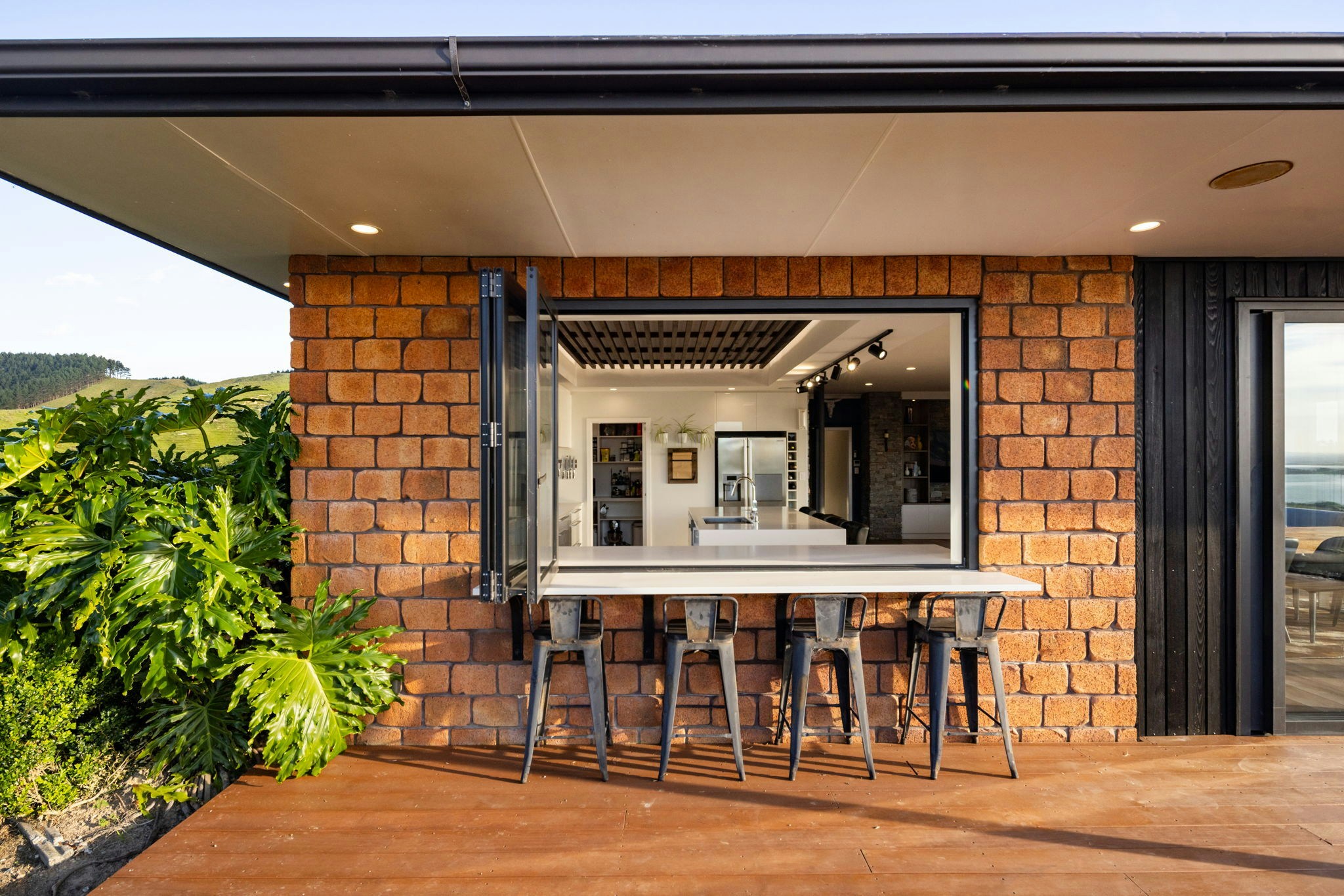 107 web or mls in House AR5 0135