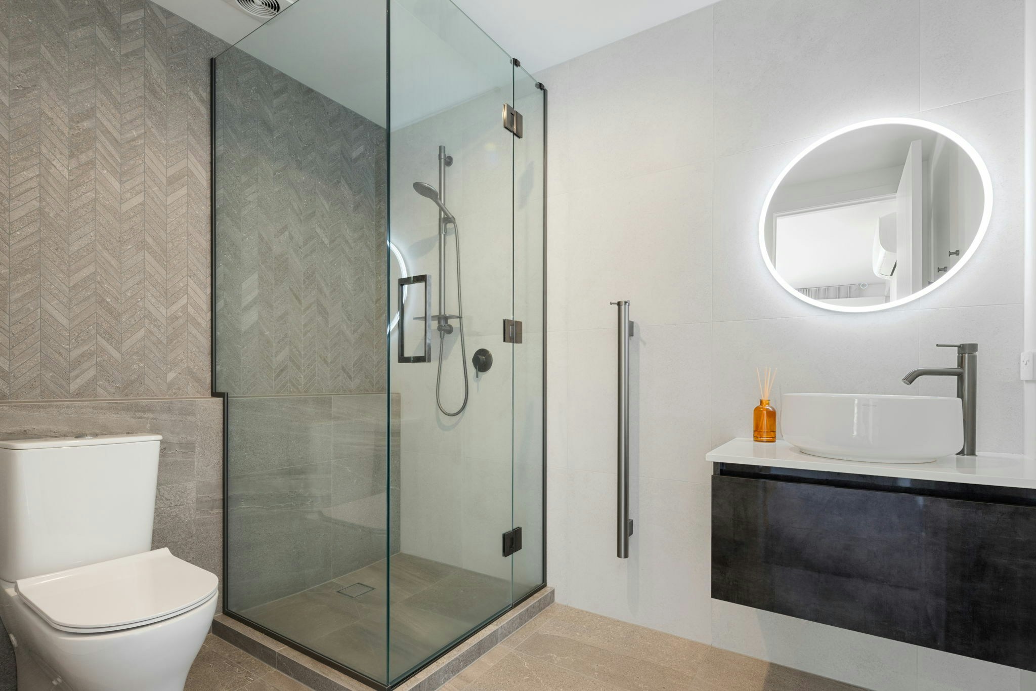 109 web or mls in House AR5 1717