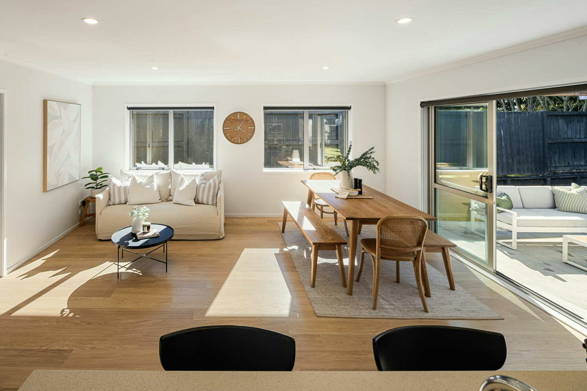 11 web or mls in House AR5 6823