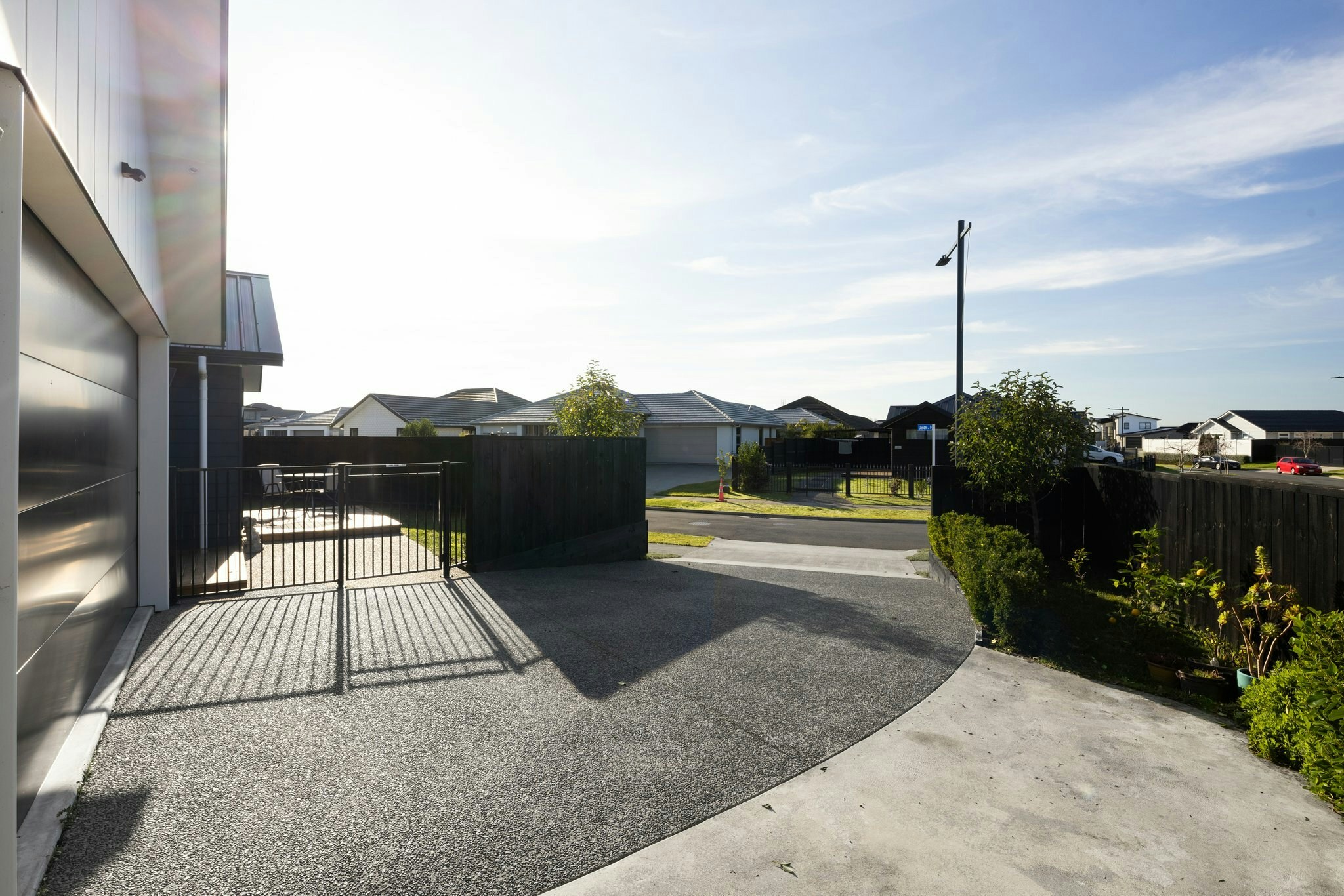 11 web or mls in House AR5 9953