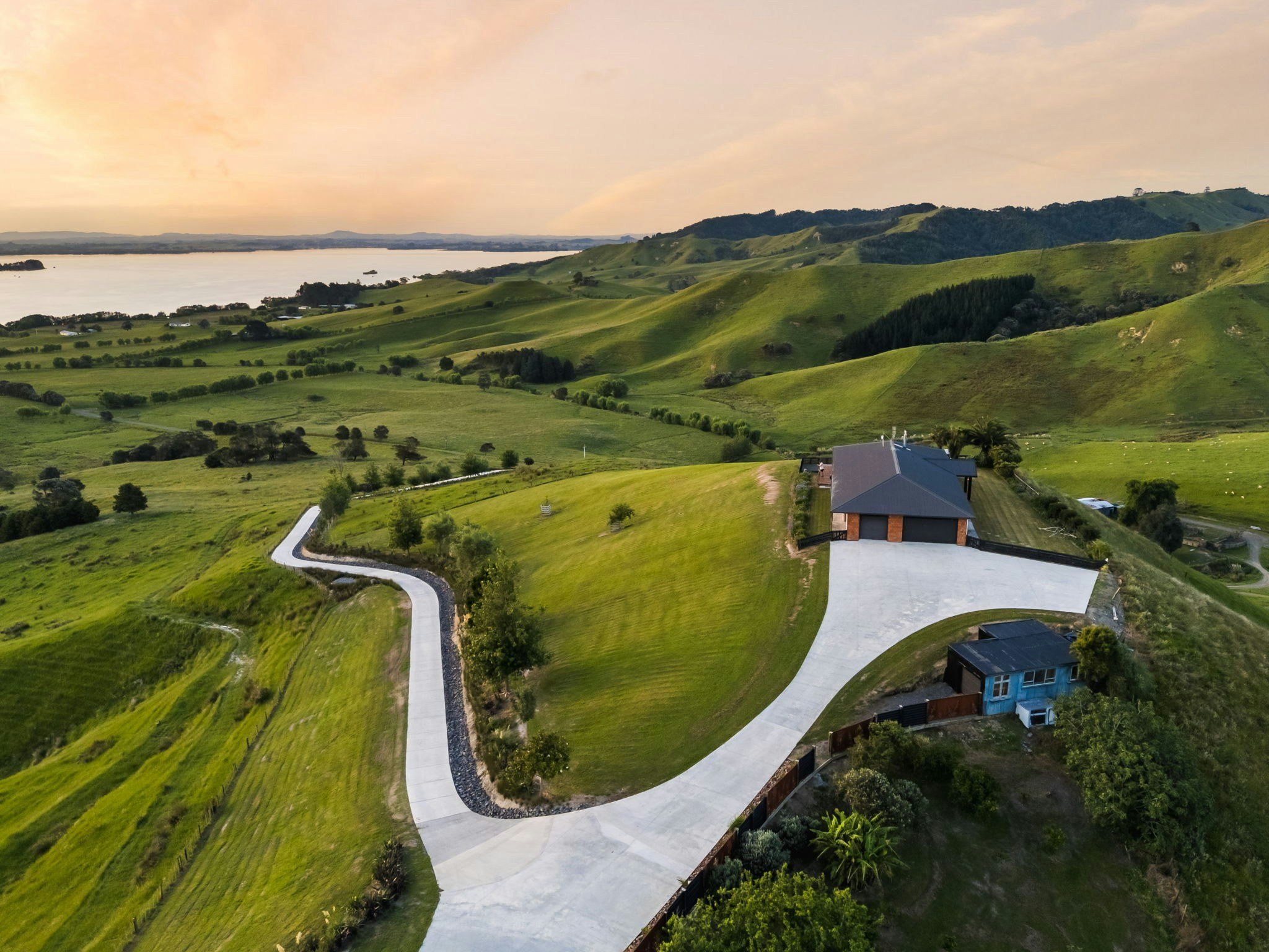 11 web or mls in House DJI 20251208202235 0670 D