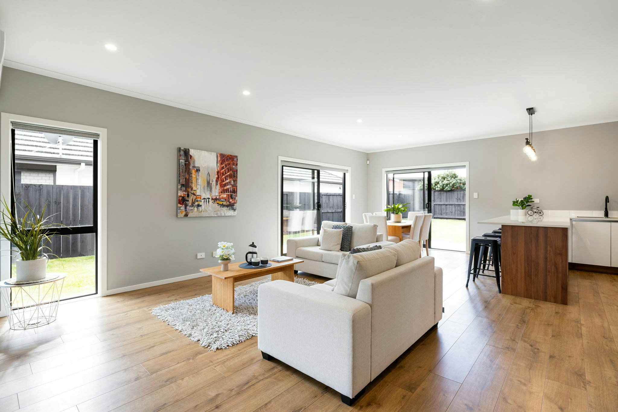 11 web or mls in House SR5 0049