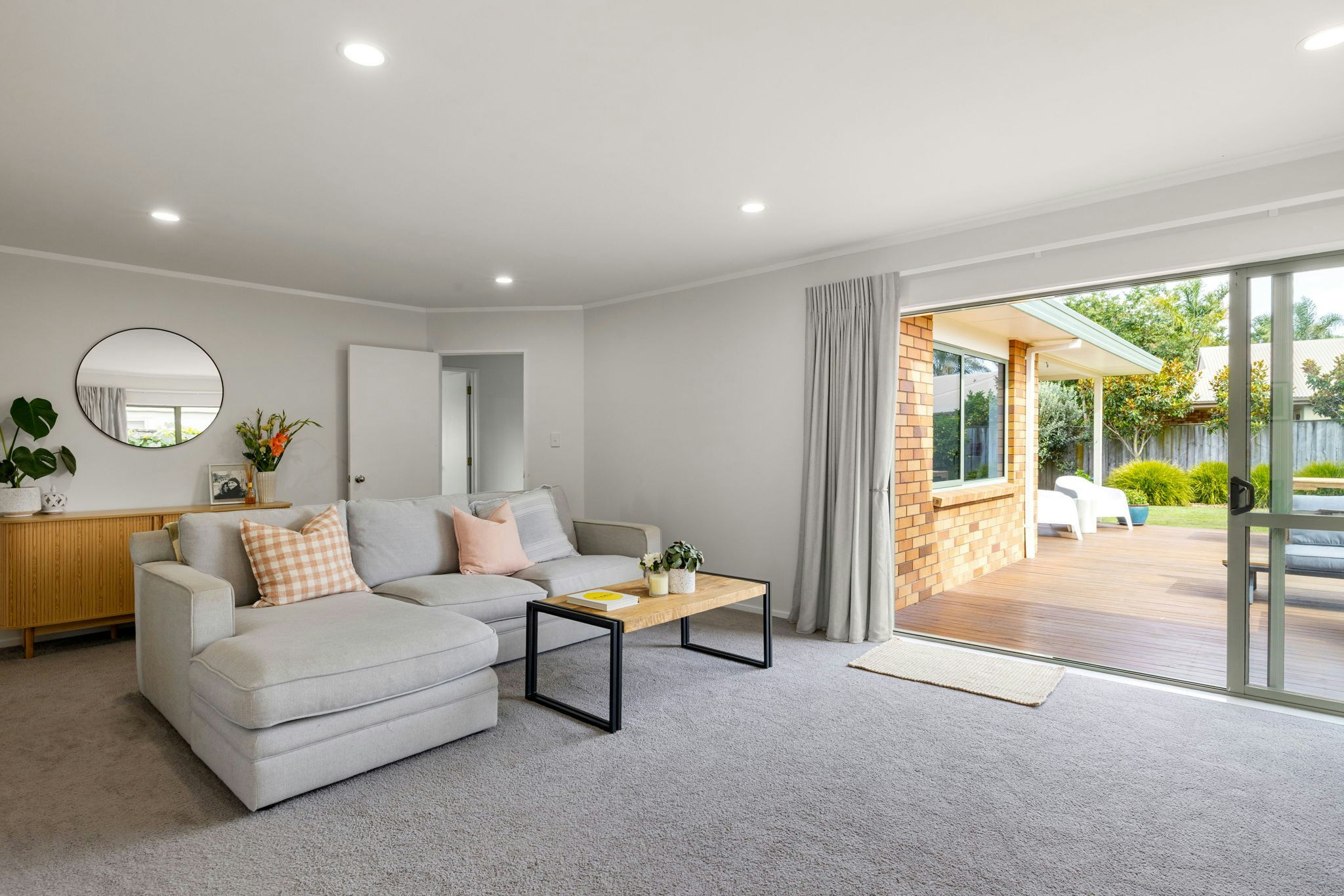 11 web or mls in House SR5 0065