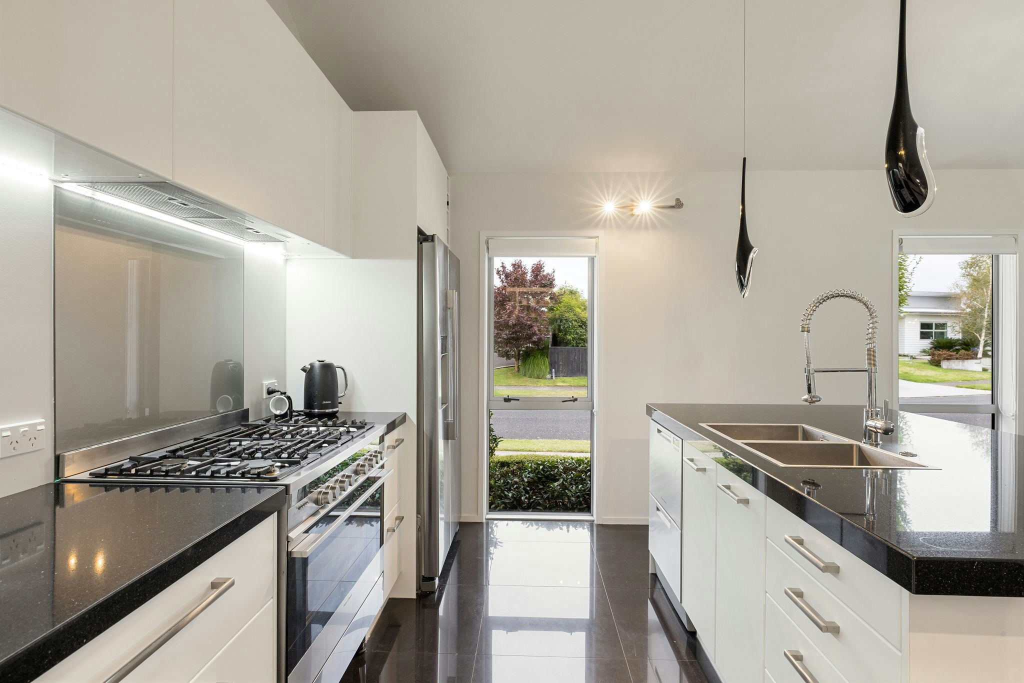 11 web or mls in House SR5 1132