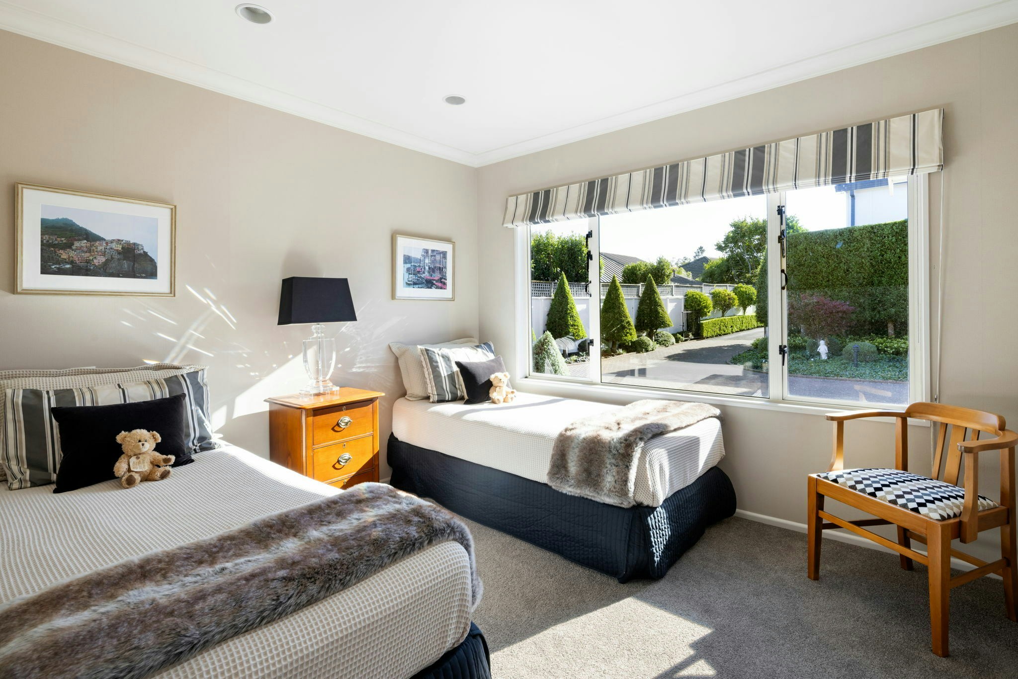 114 web or mls in House AR5 2607