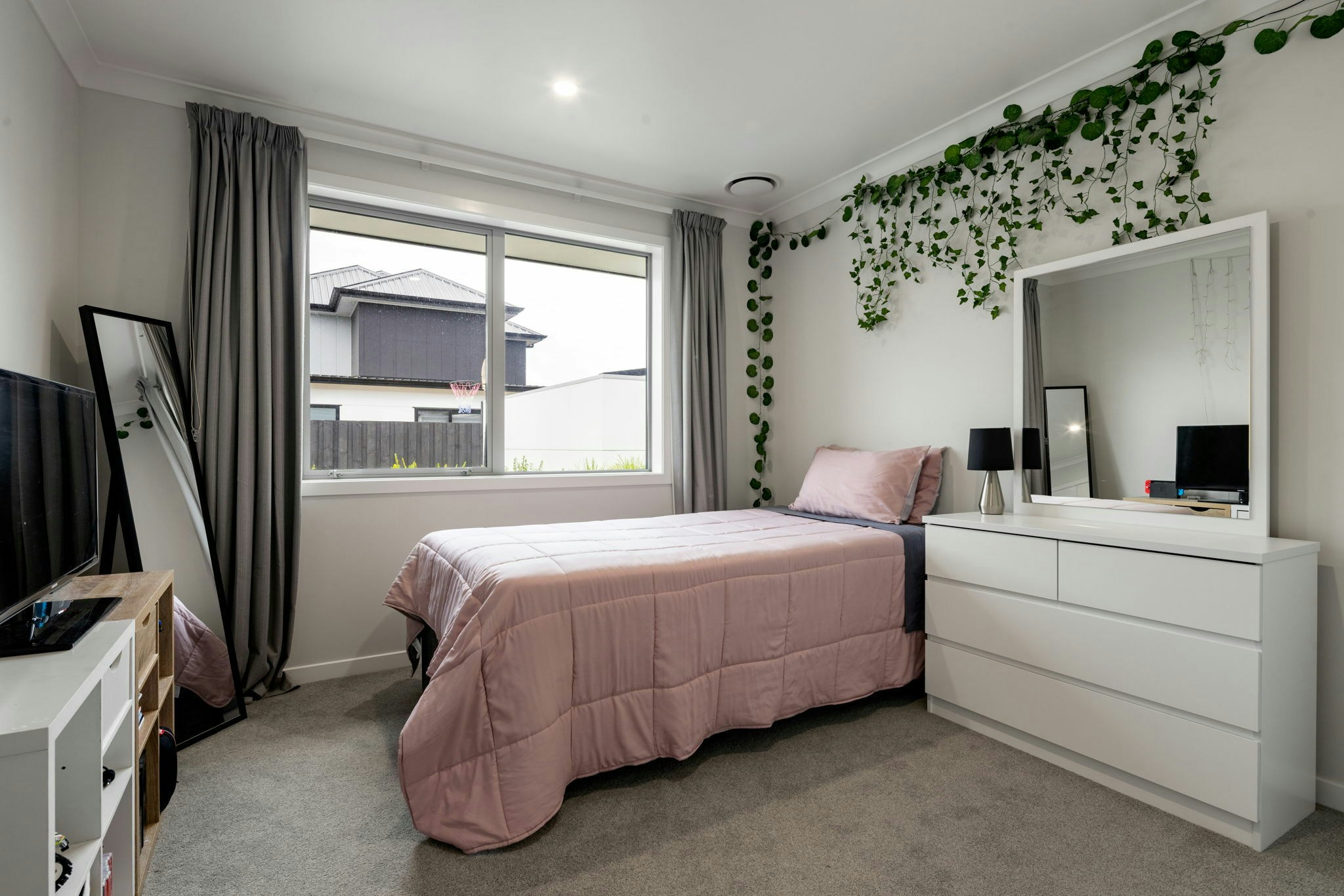 117 web or mls in House AR5 7857