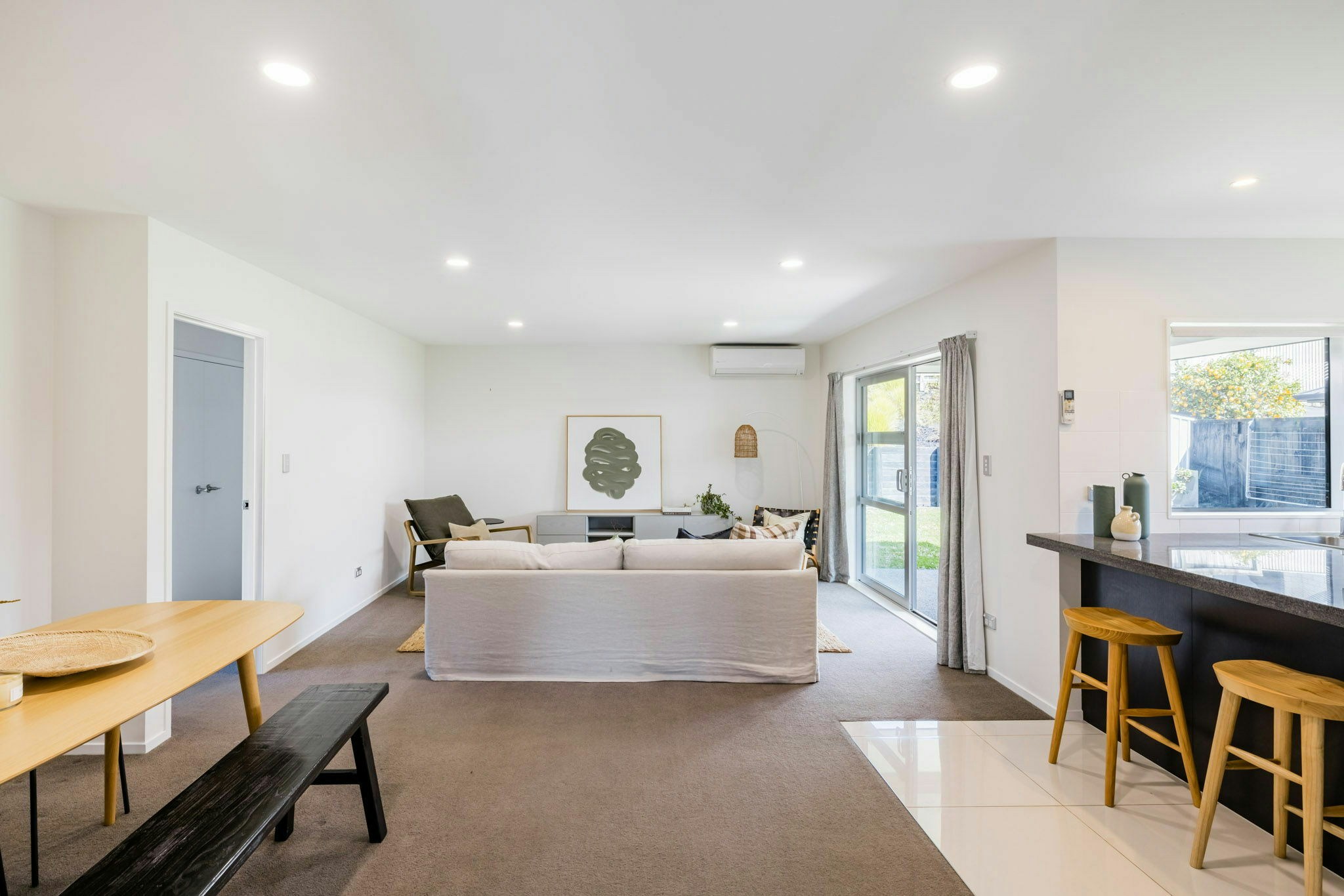 12 web or mls 26 in House SR5 9904