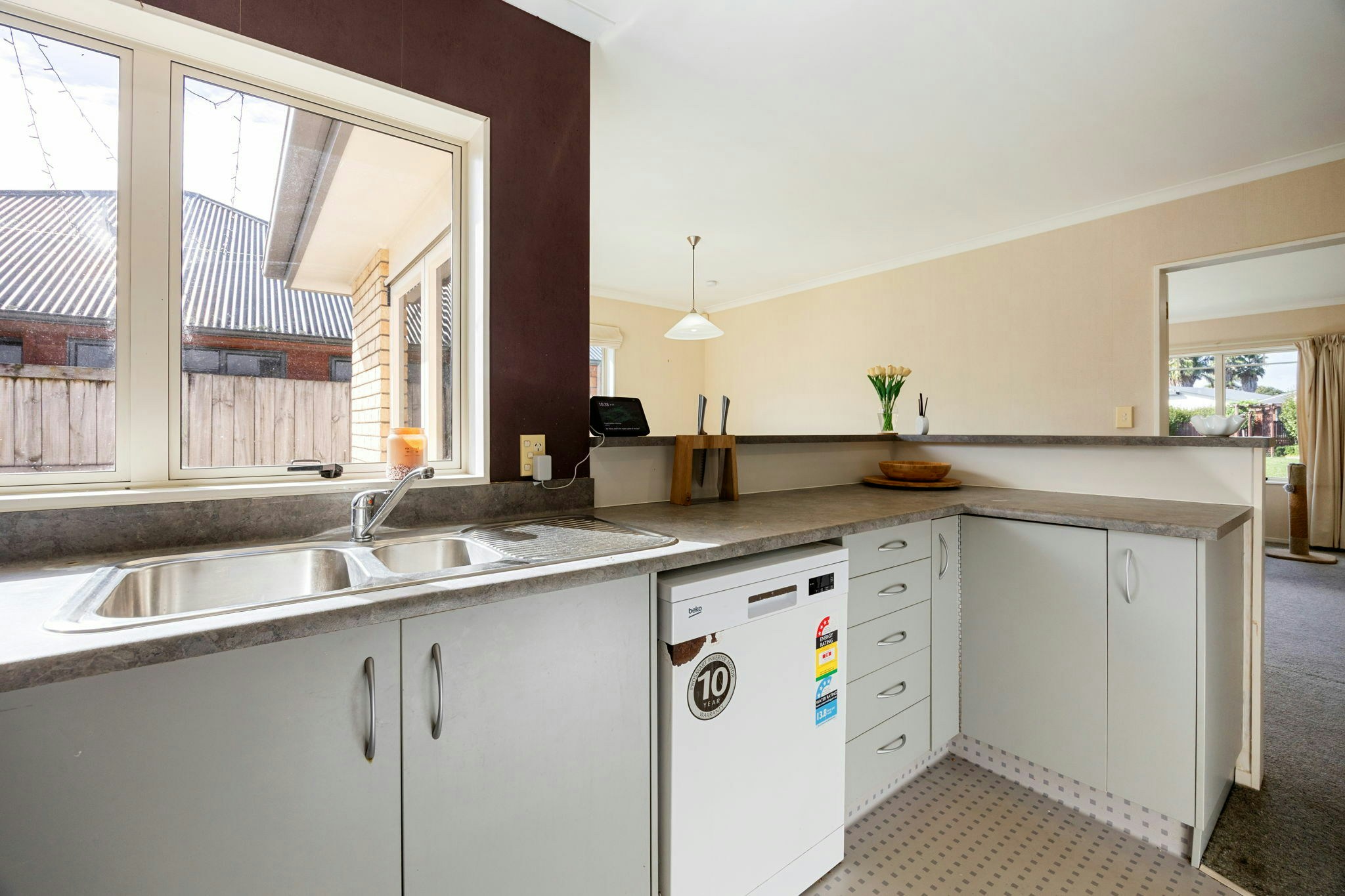 12 web or mls in House AR0 1890