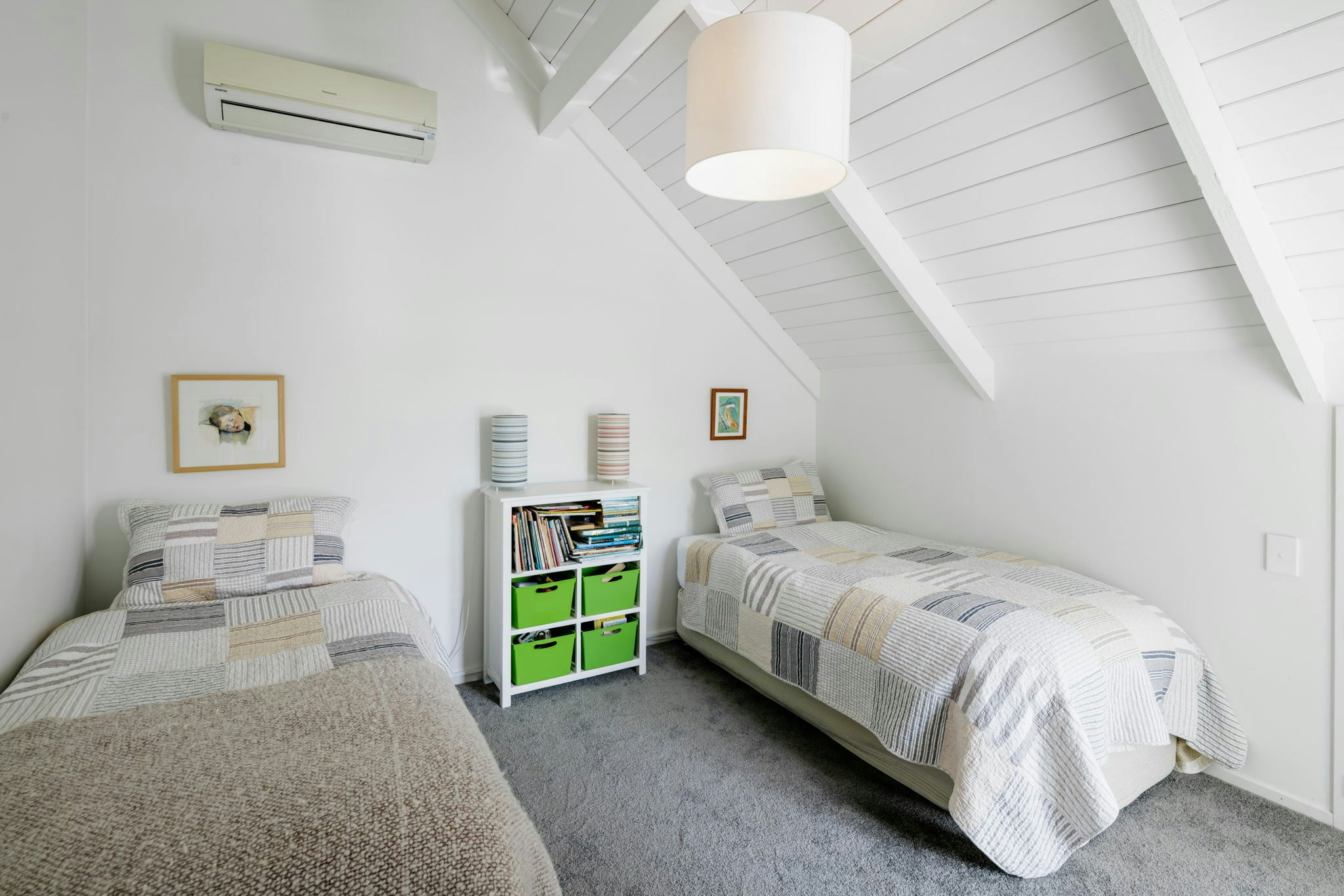 12 web or mls in House AR5 9415