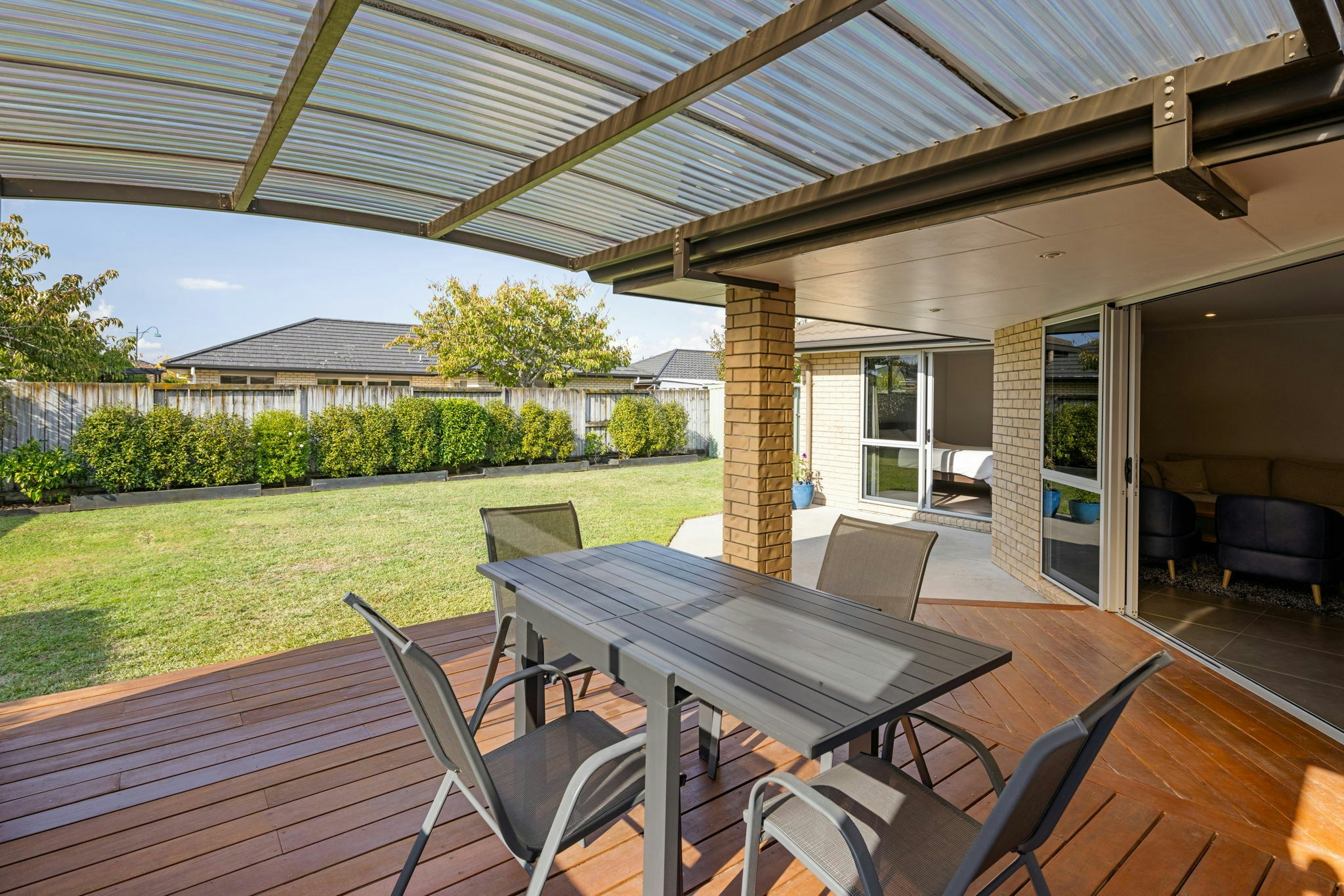 12 web or mls in House AR5 9492