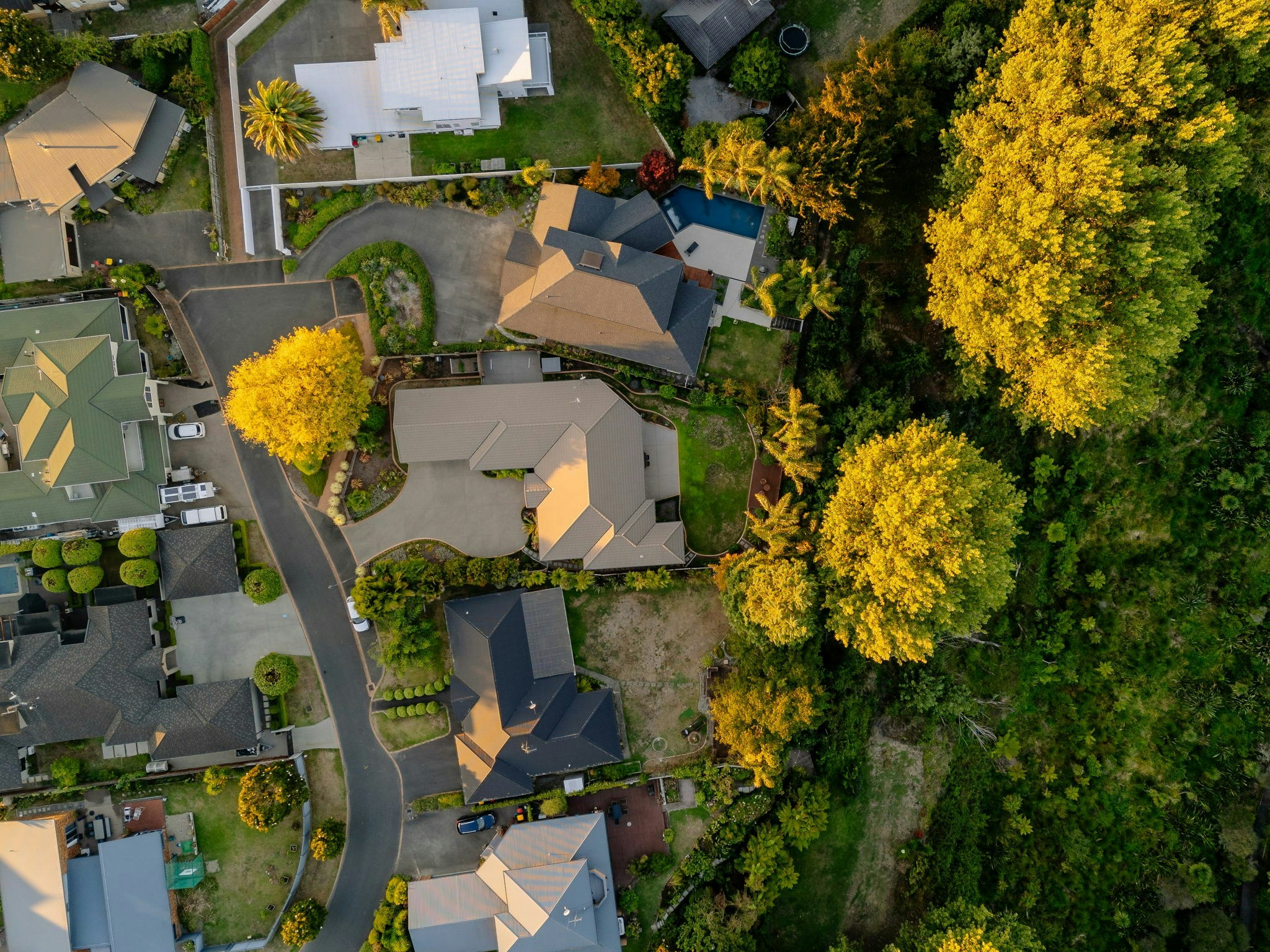 12 web or mls in House DJI 20250313192356 0780 D