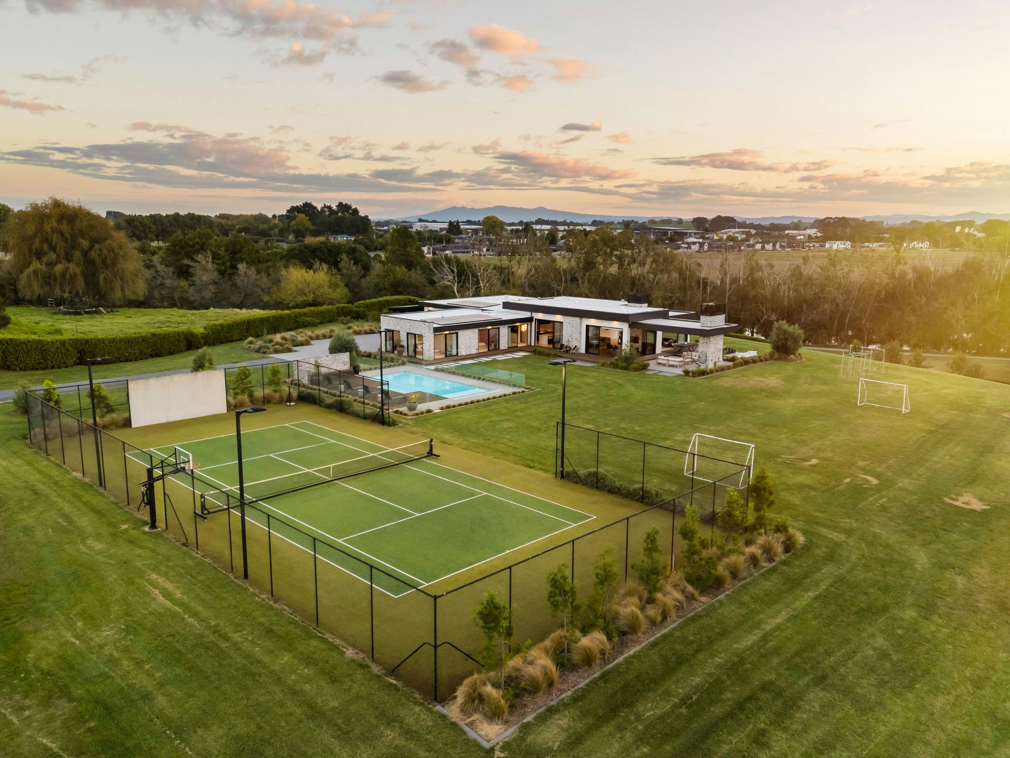 12 web or mls in House DJI 20260401190716 0866 D