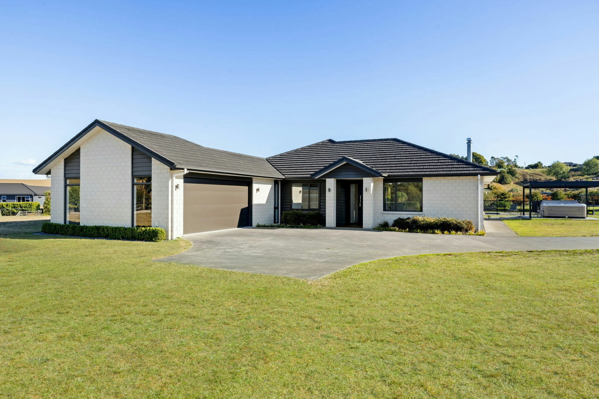 12 web or mls in House SR5 4010