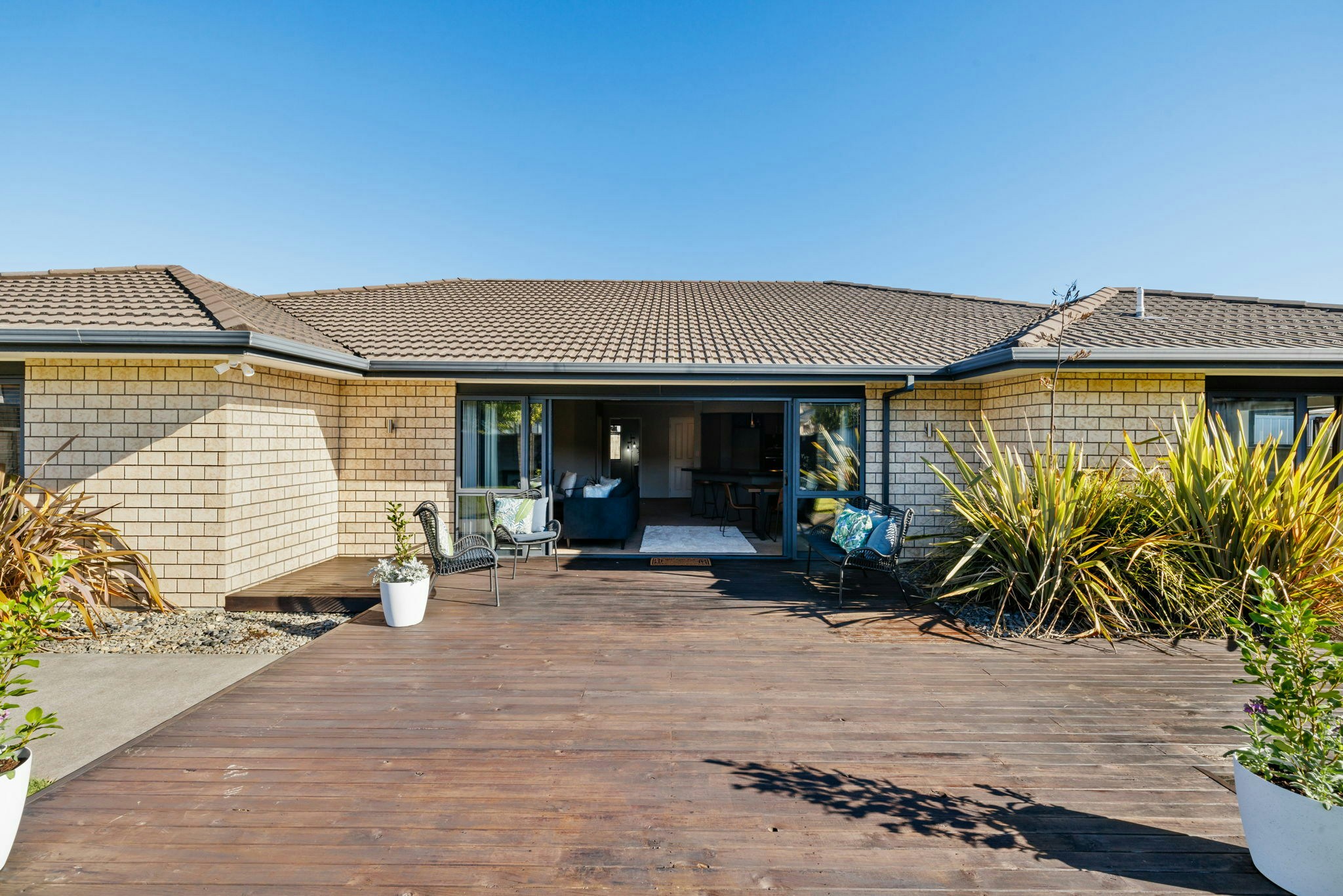 12 web or mls in House SR5 5229