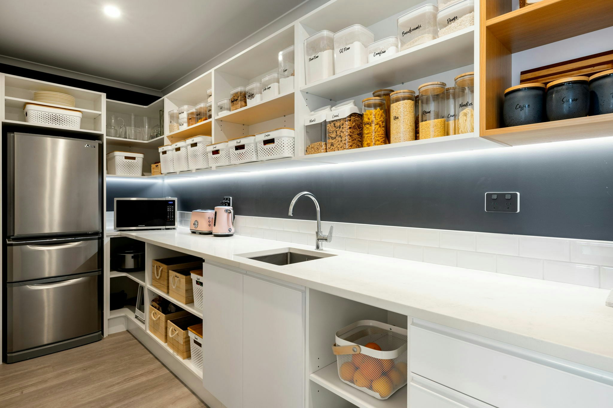 12 web or mls in House SR5 7372