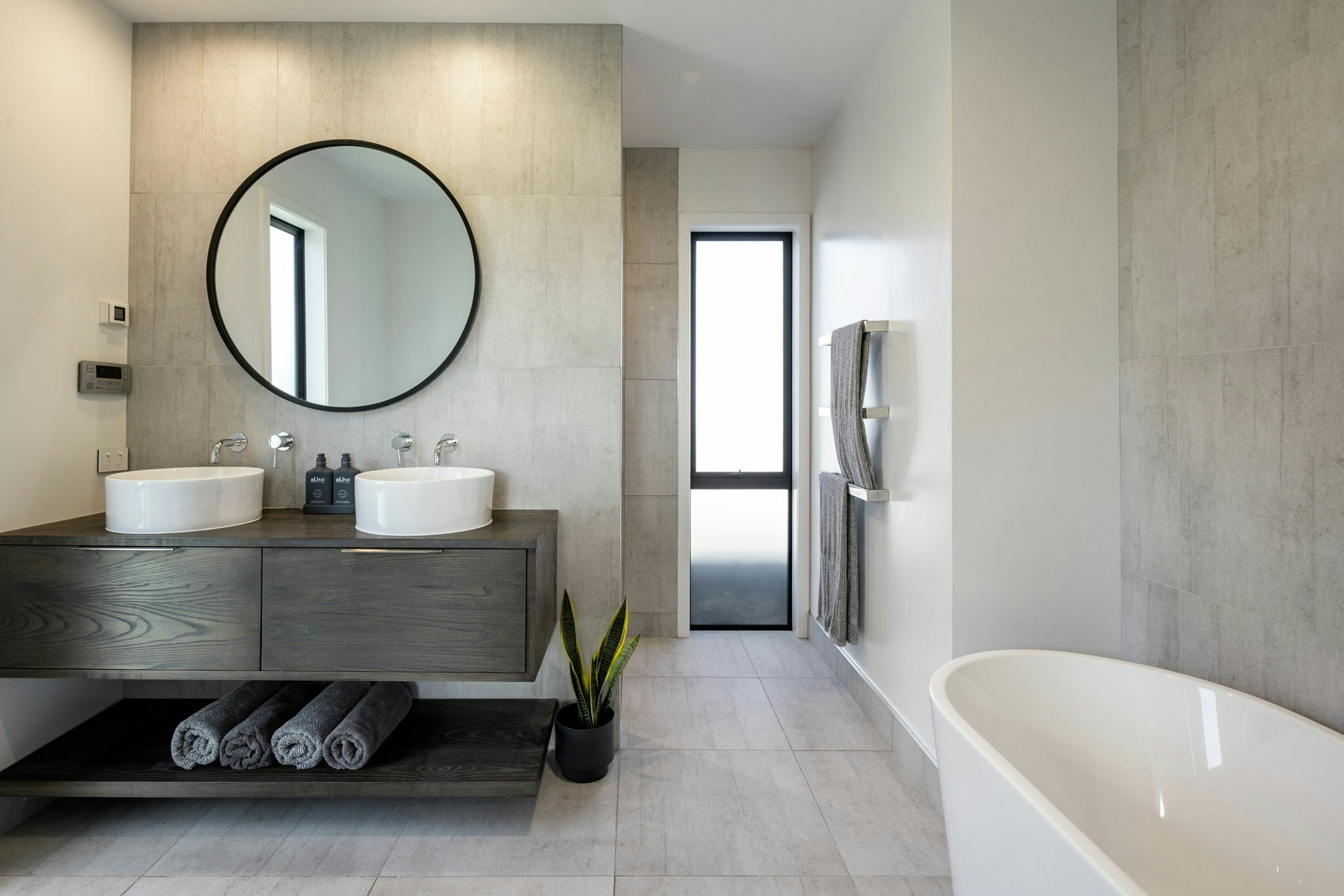 125 web or mls in House AR5 7715