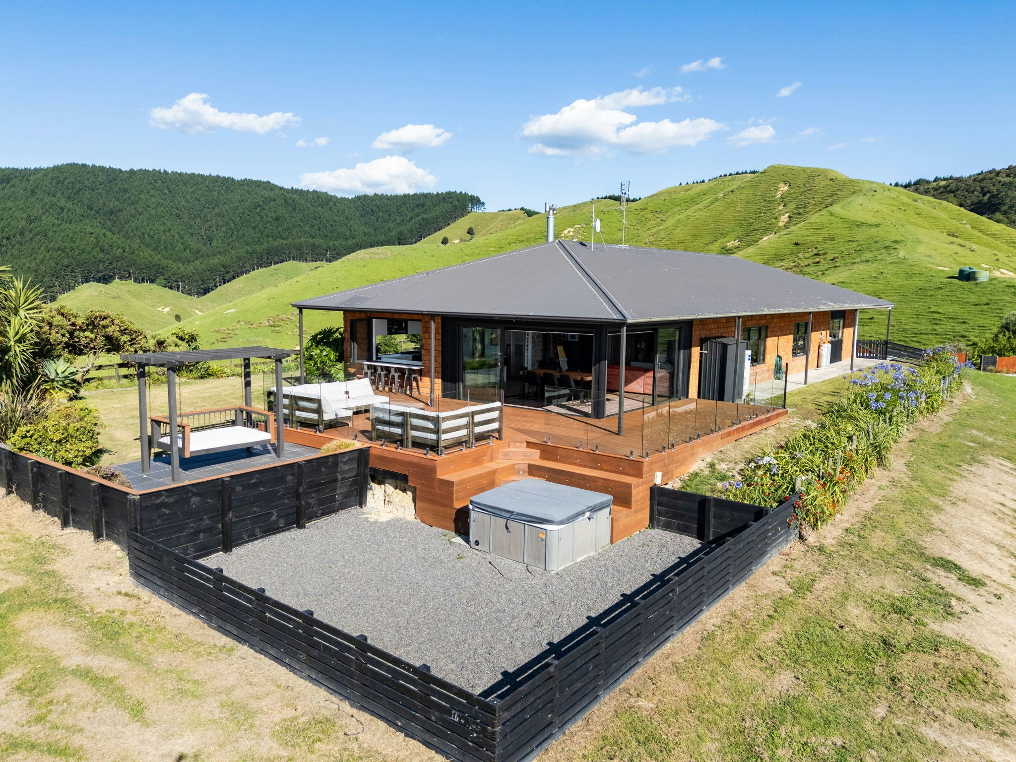 125 web or mls in House DJI 20251208174058 0540 D