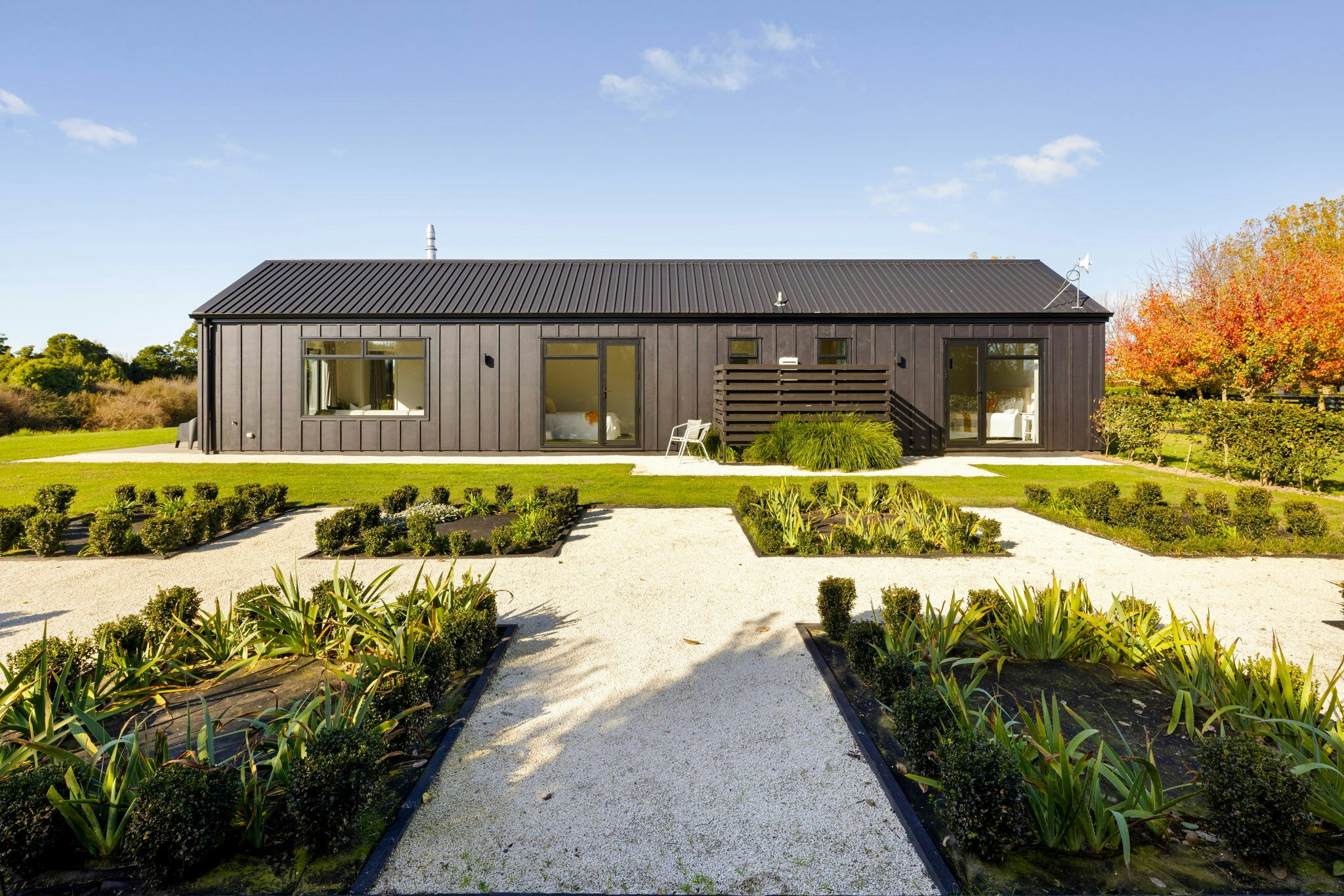 129 web or mls in House AR5 1725