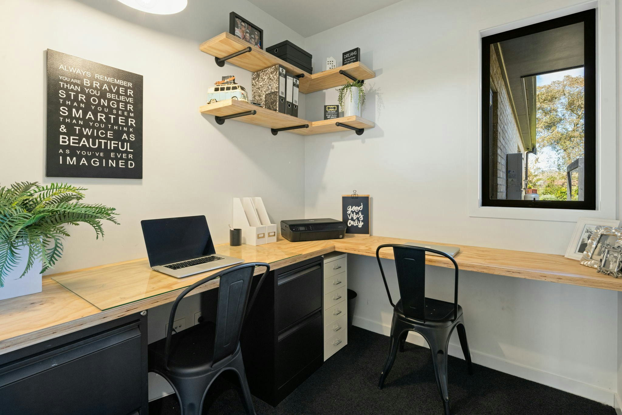 129 web or mls in House AR5 7851