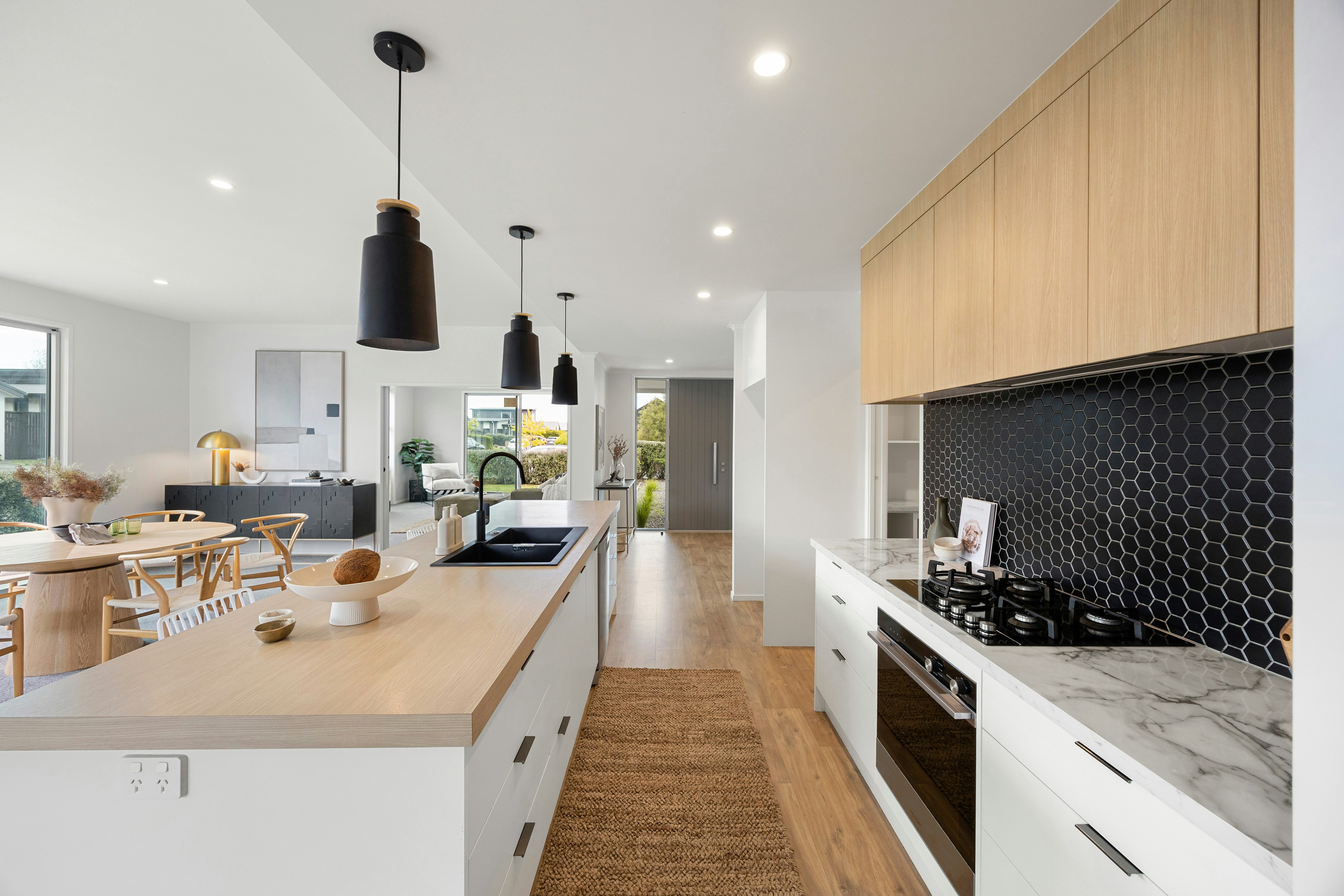 13 EDIT web or mls in House AR0 4312