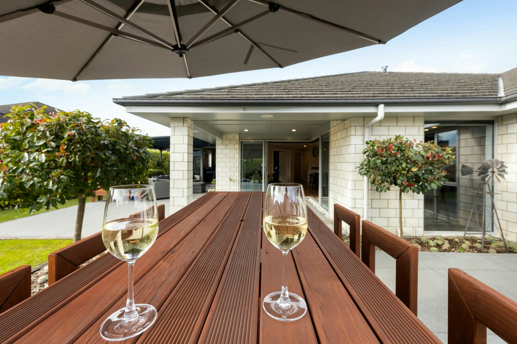 13 web or mls in House AR0 0181