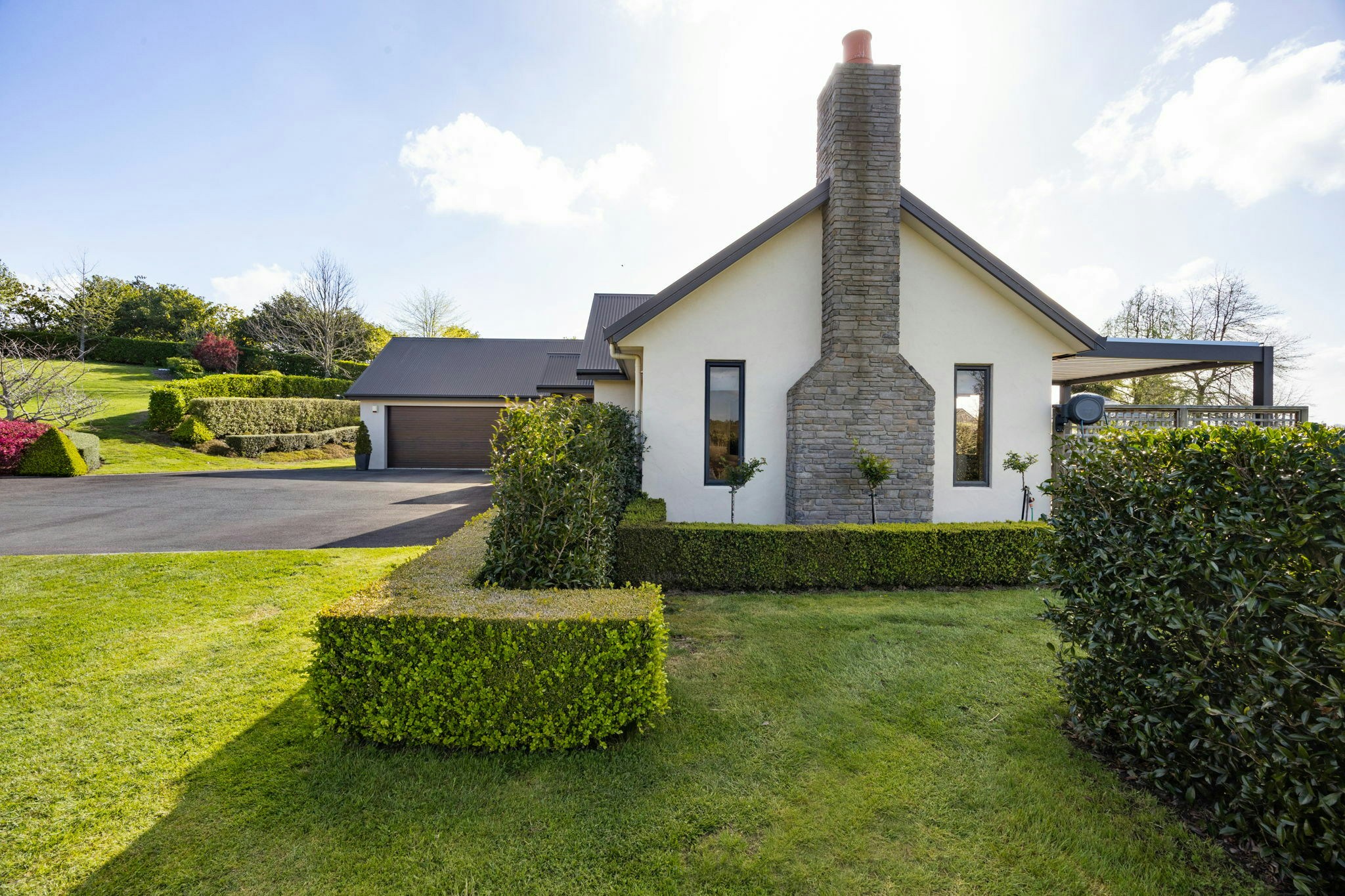 13 web or mls in House AR0 8274