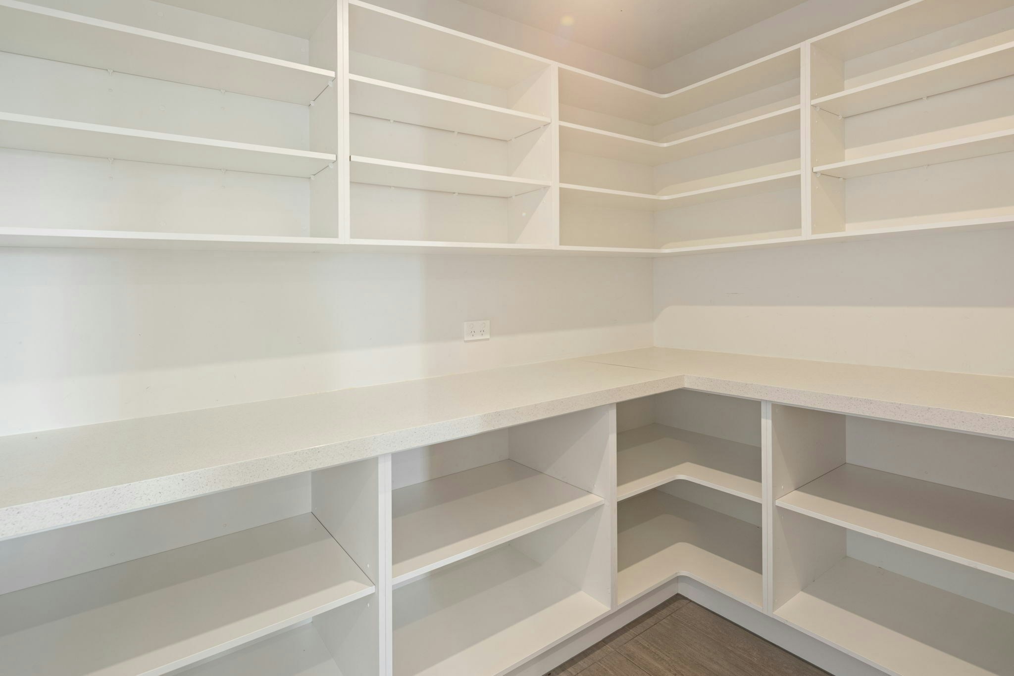 13 web or mls in House AR5 6456