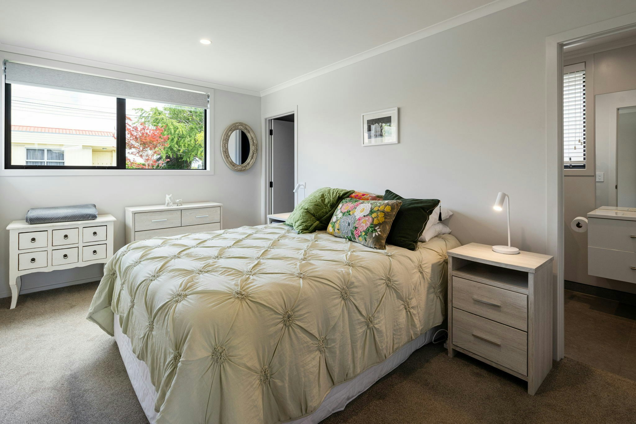 13 web or mls in House AR5 6744