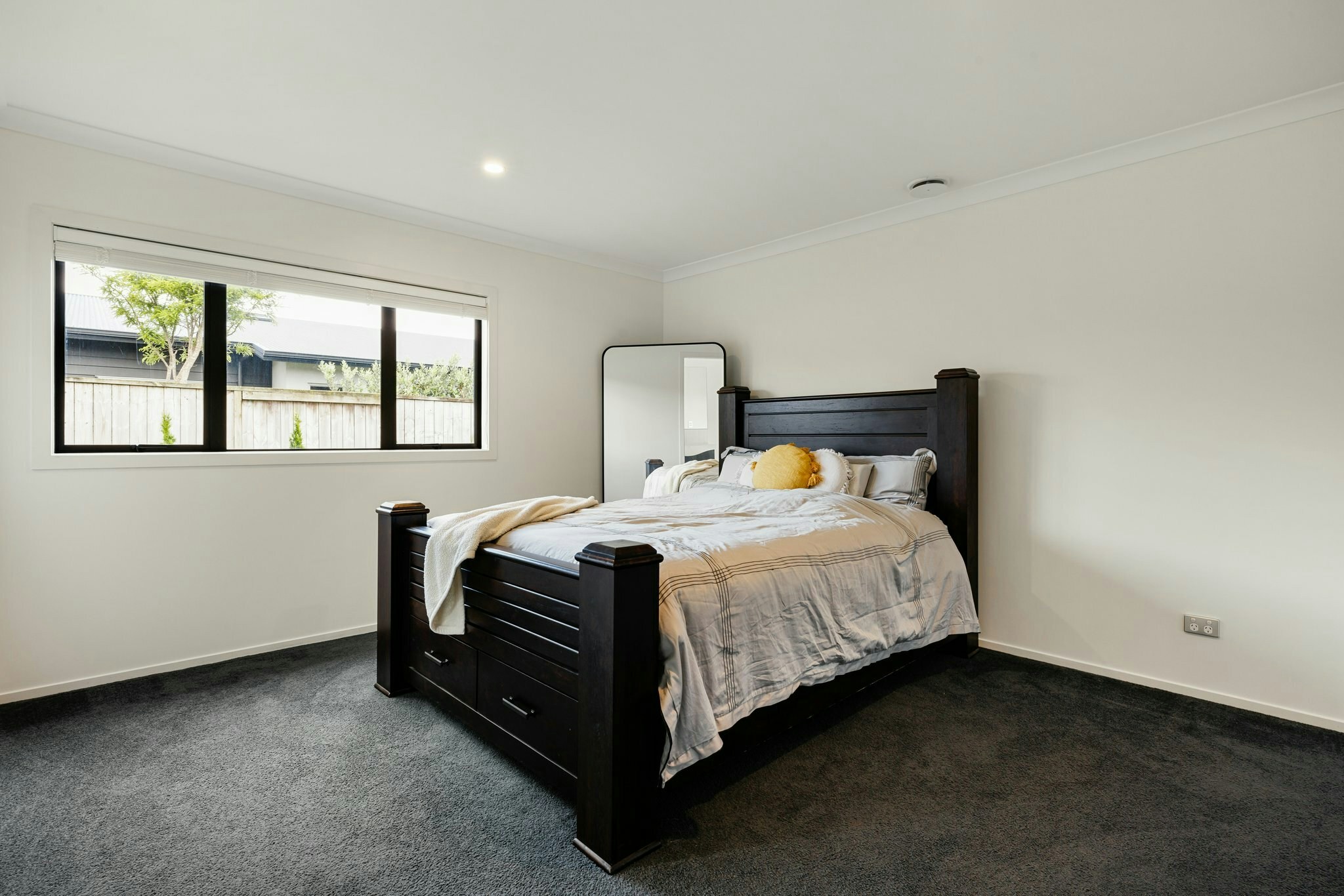 13 web or mls in House SR5 6930